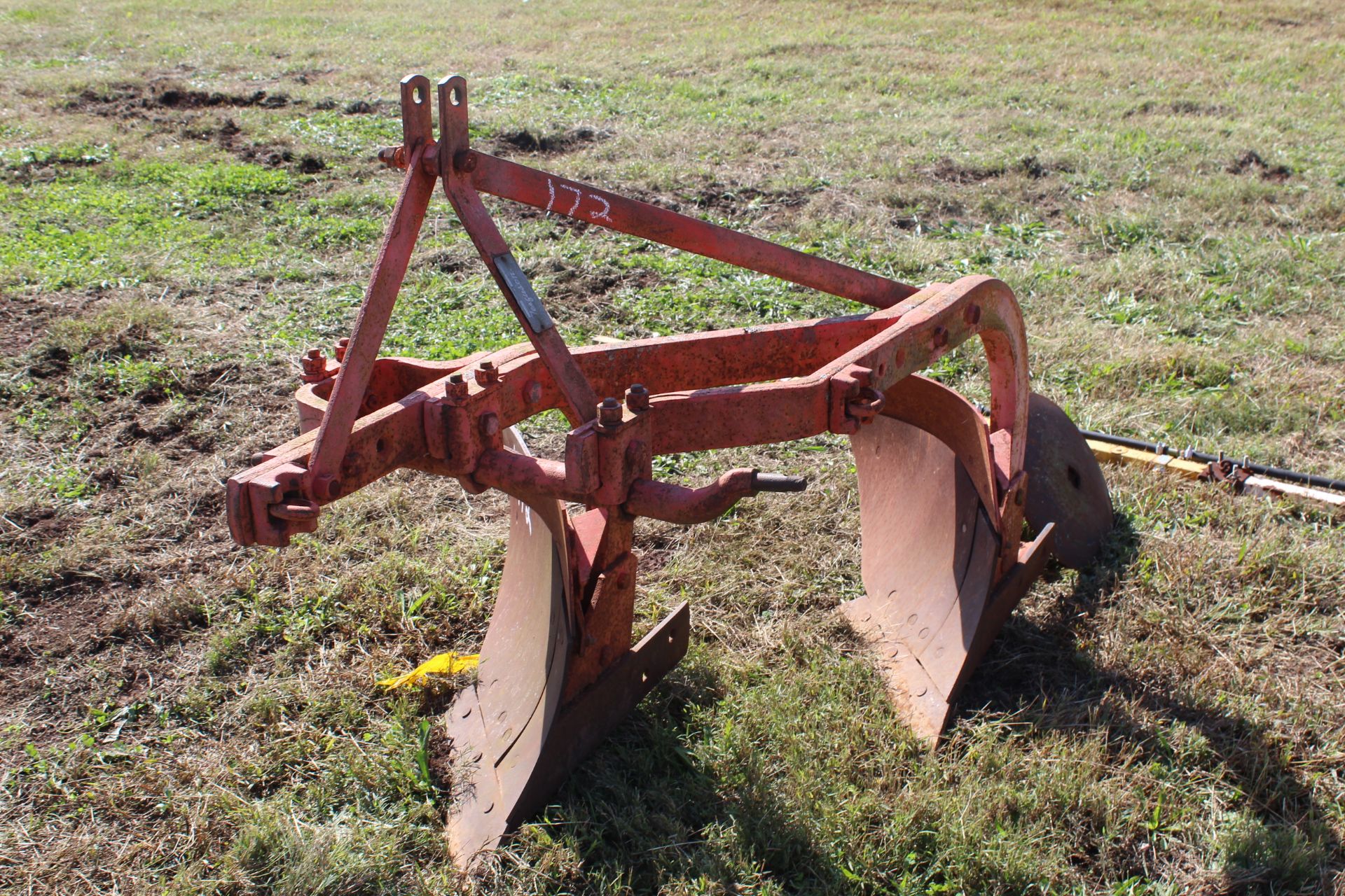 FERGUSON 2 BOTTOM PLOW