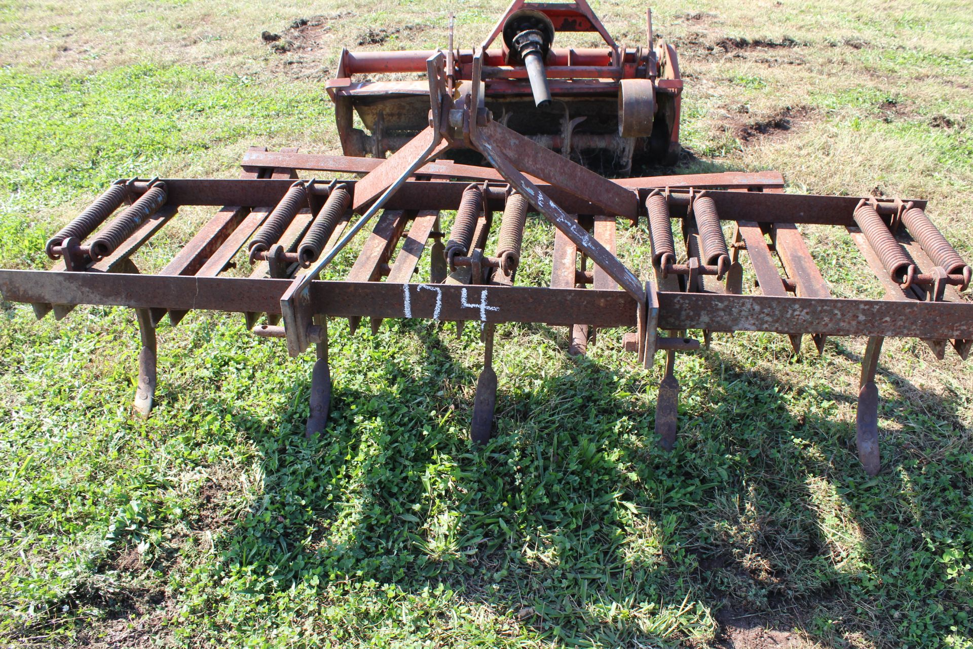 9 TOOTH CULTIVATOR