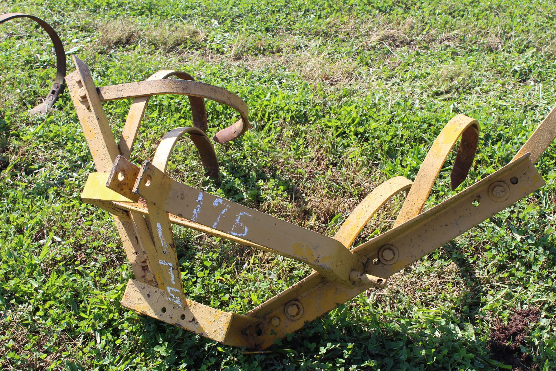 1 ROW CULTIVATOR