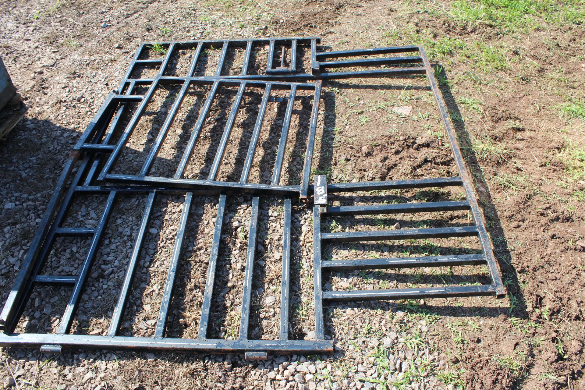 PART OF CATTLE RACK FOR PICKUP TRUCK