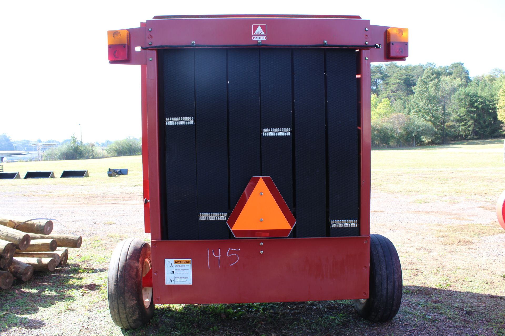 NEW IDEA 6254 4'X4' ROUND BALER - Image 2 of 2