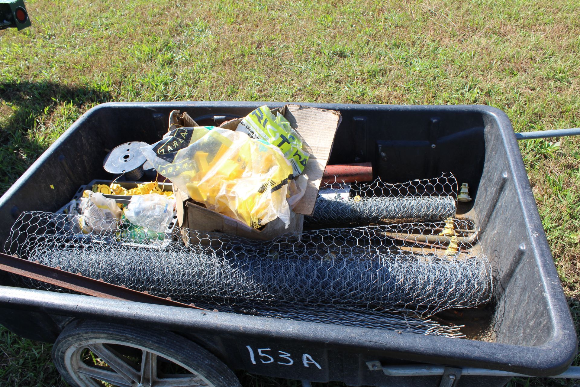 CART W/ FENCING SUPPLIES - Image 2 of 2