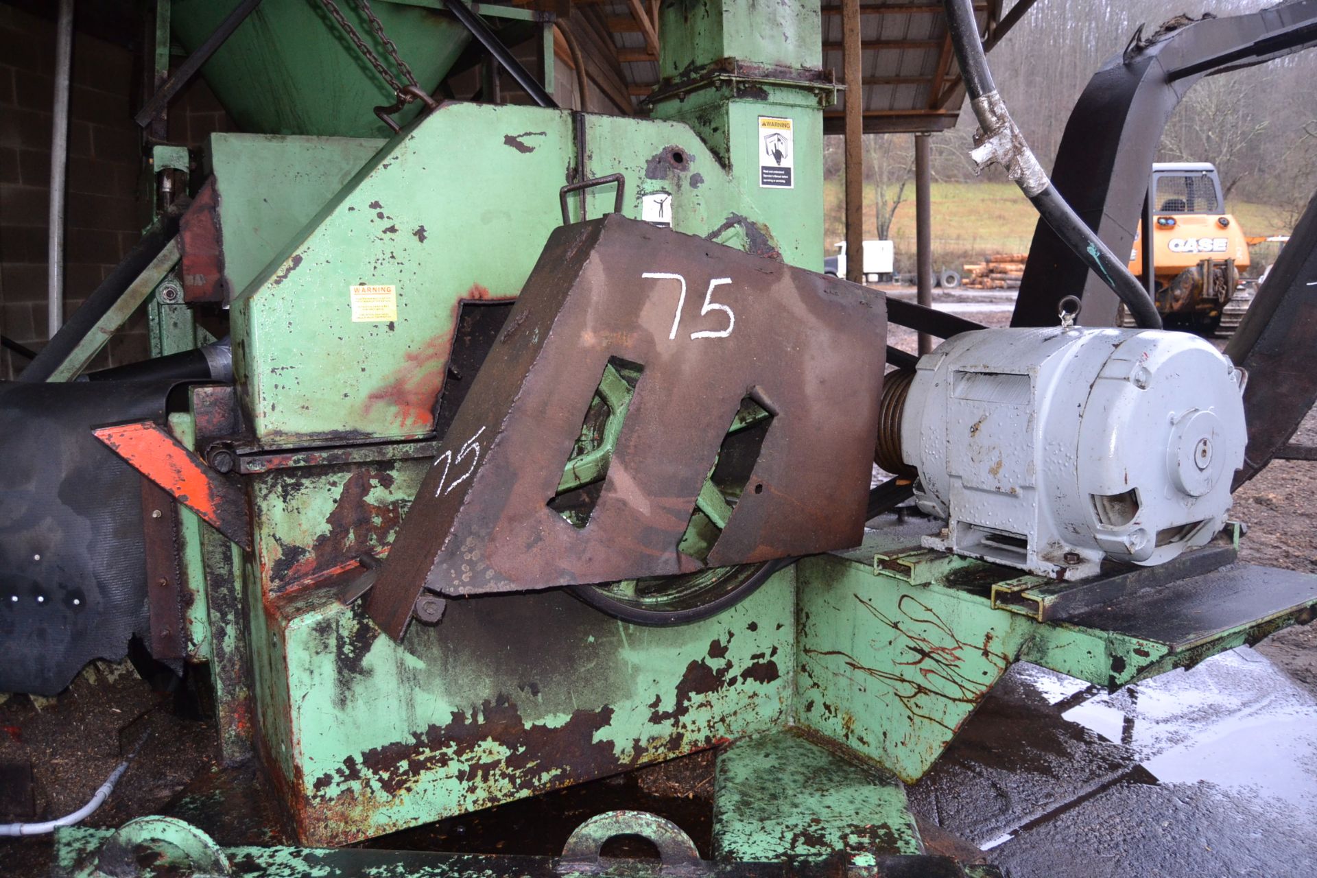 MORBARK 58" 6 KNIFE CHIPPER W/ HORIZONTAL FEED TOP DISCHARGE W/ 125HP MOTOR W/ PARTS SN#348 - Image 3 of 3