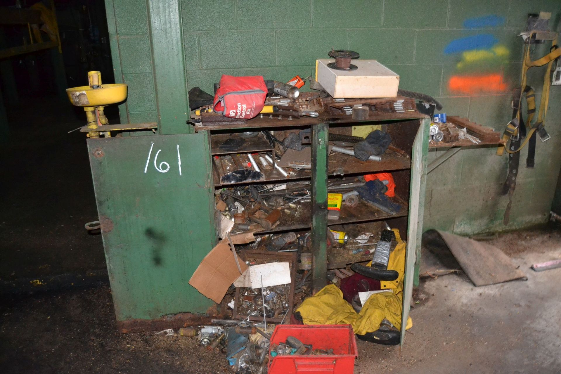CONTENTS OF 3 ROOMS LOCATED UNDER SAWMILL - Image 2 of 3