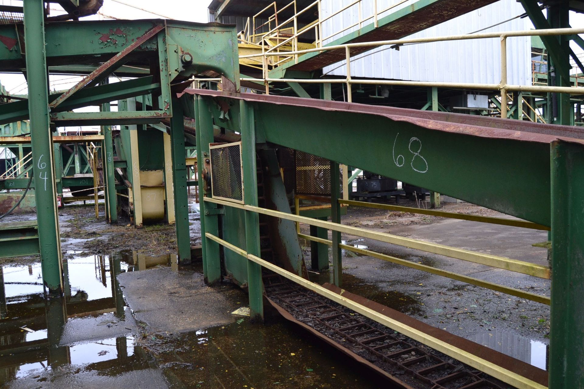 48' ALL STEEL INCLINE WASTE CONVEYOR W/ LADDER BACK CHAIN W/ BOTTOM RETURN W/ DRIVE - Image 2 of 3