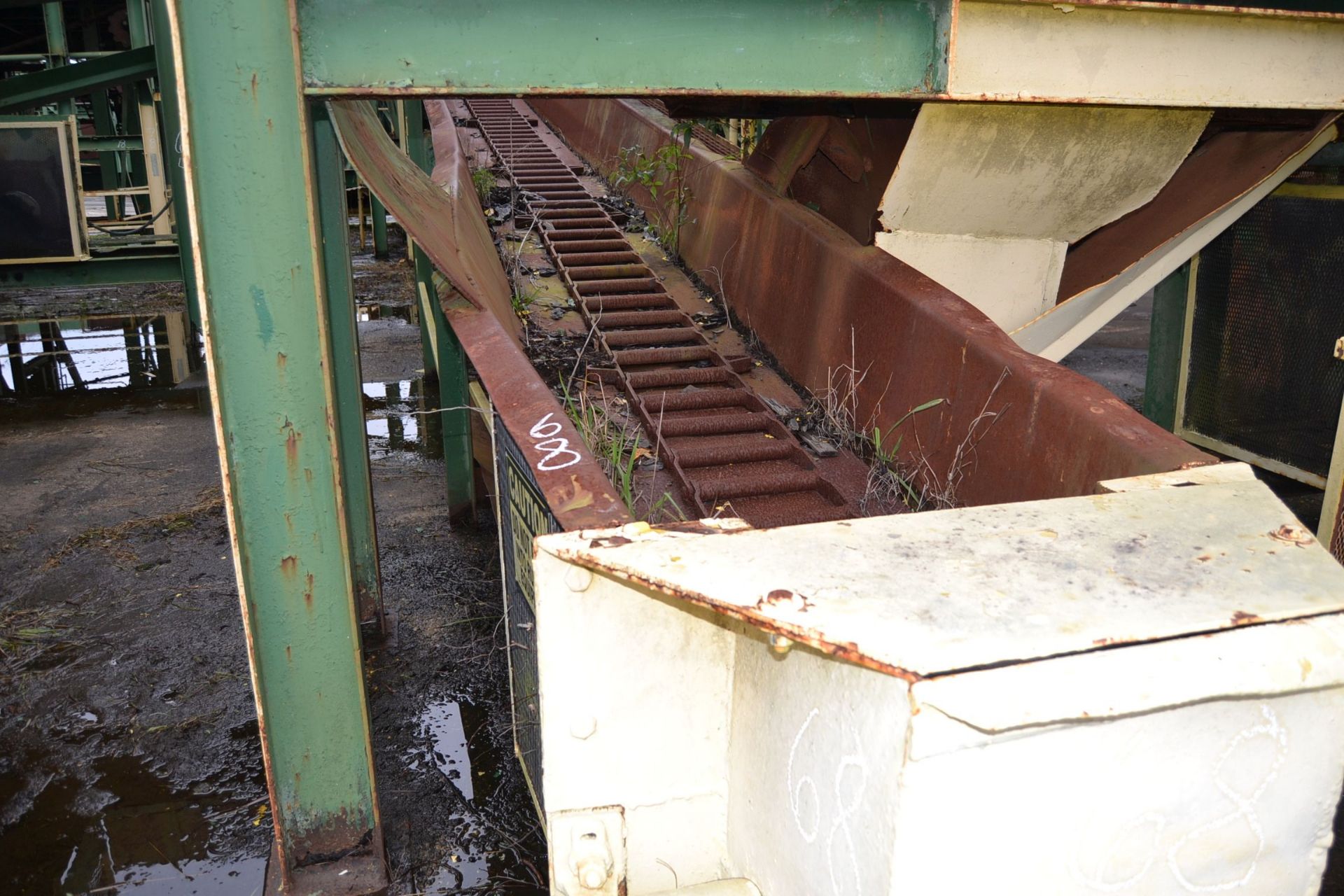 48' ALL STEEL INCLINE WASTE CONVEYOR W/ LADDER BACK CHAIN W/ BOTTOM RETURN W/ DRIVE