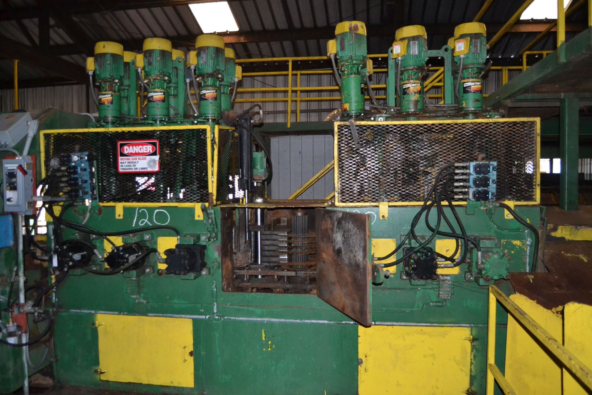 MCGEHEE GUIDED SAW BOX W/ MOTORS & CONTROLS