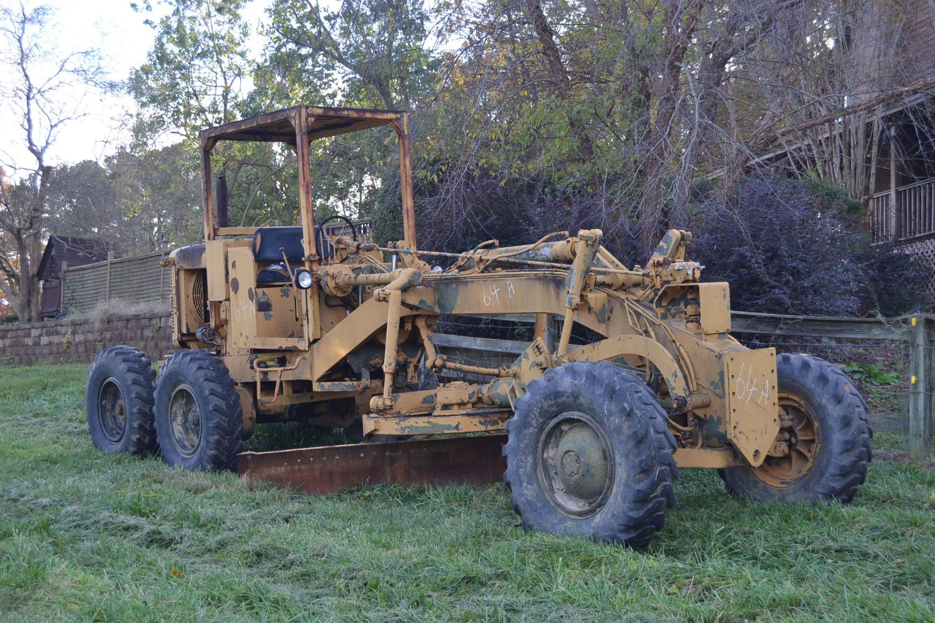 GALION MOTOGRADER W/ 453 DETROIT ENGINE - Image 2 of 2