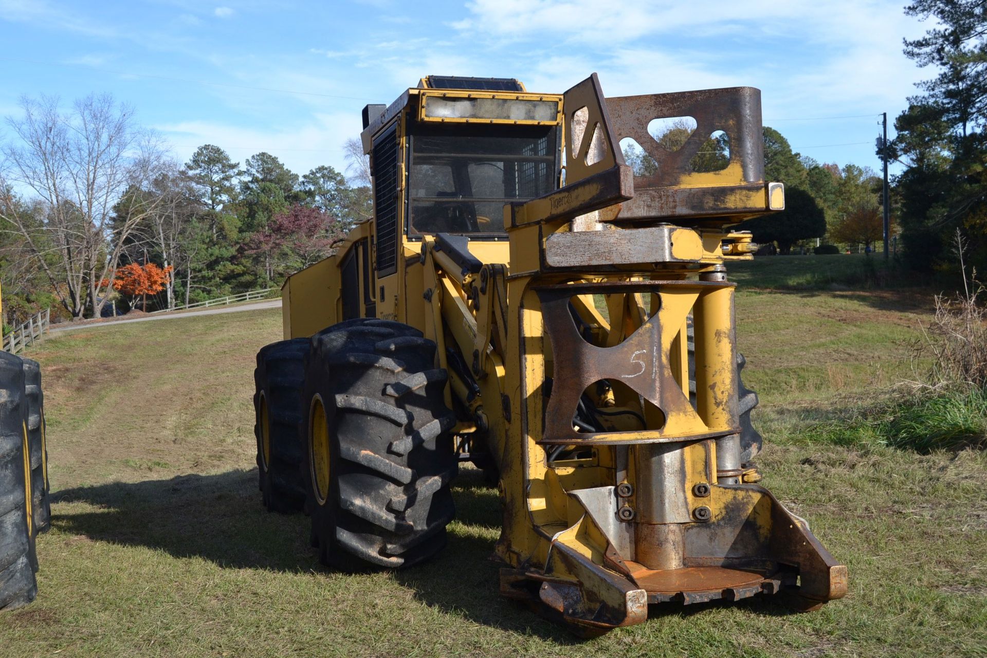 2011 TIGERCAT 718E FELLER BUNCHER W/ CUMMINS ENGINE W/ HYDRAULICS W/ HYDROSTATS SN#7181233 - Image 2 of 2