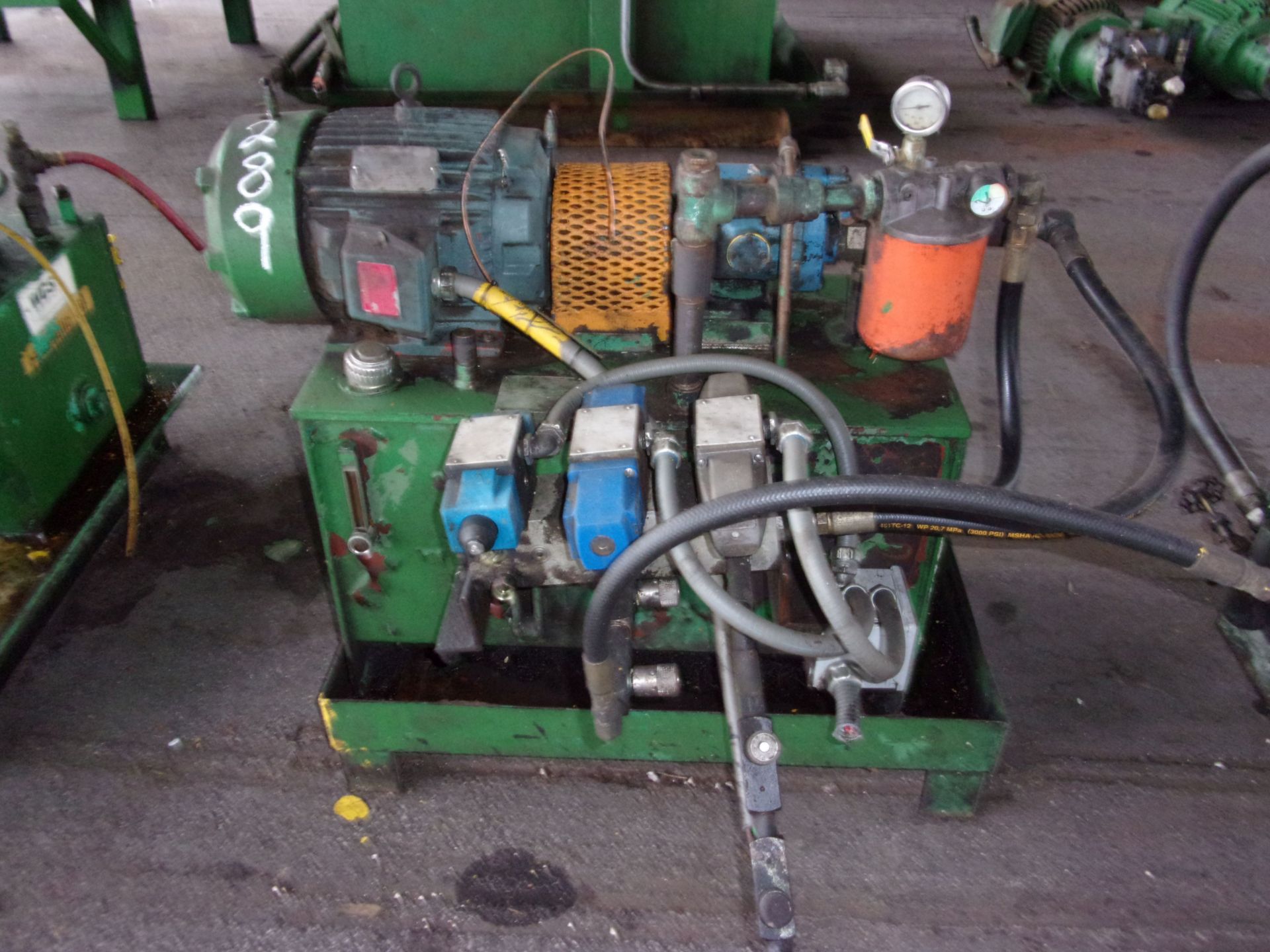 HYDRAULIC POWER PACK W/ 10 HP MOTOR - Image 2 of 2