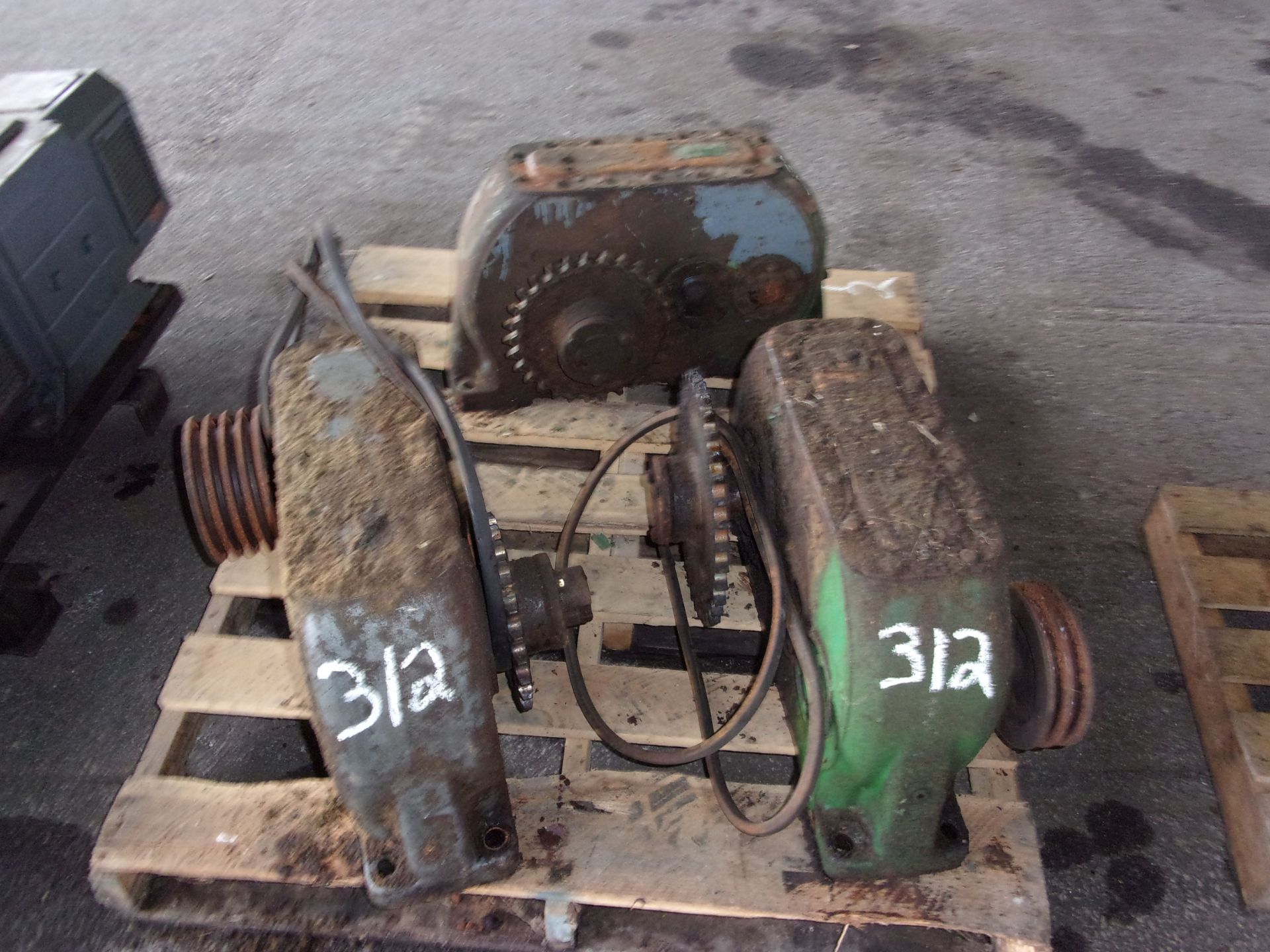 (3) 9 TO 1 RATIO GEAR REDUCERS