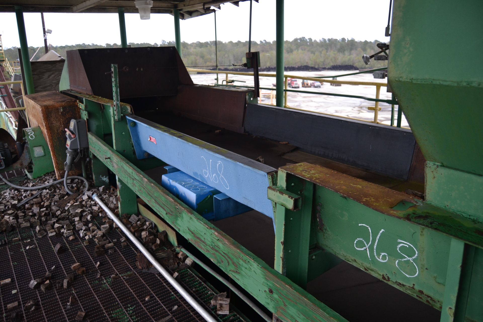 36" X 21' BELT CONVEYOR W/MDI METAL DETECTOR W/FIBERGLASS SECTION; W/CONTROLS; W/ Y DIVERTER SYSTEM