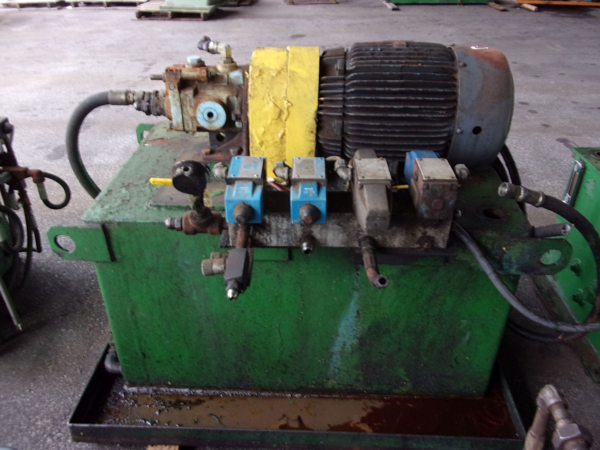 HYDRAULIC POWER PACK W/ 15 HP MOTOR - Image 2 of 2