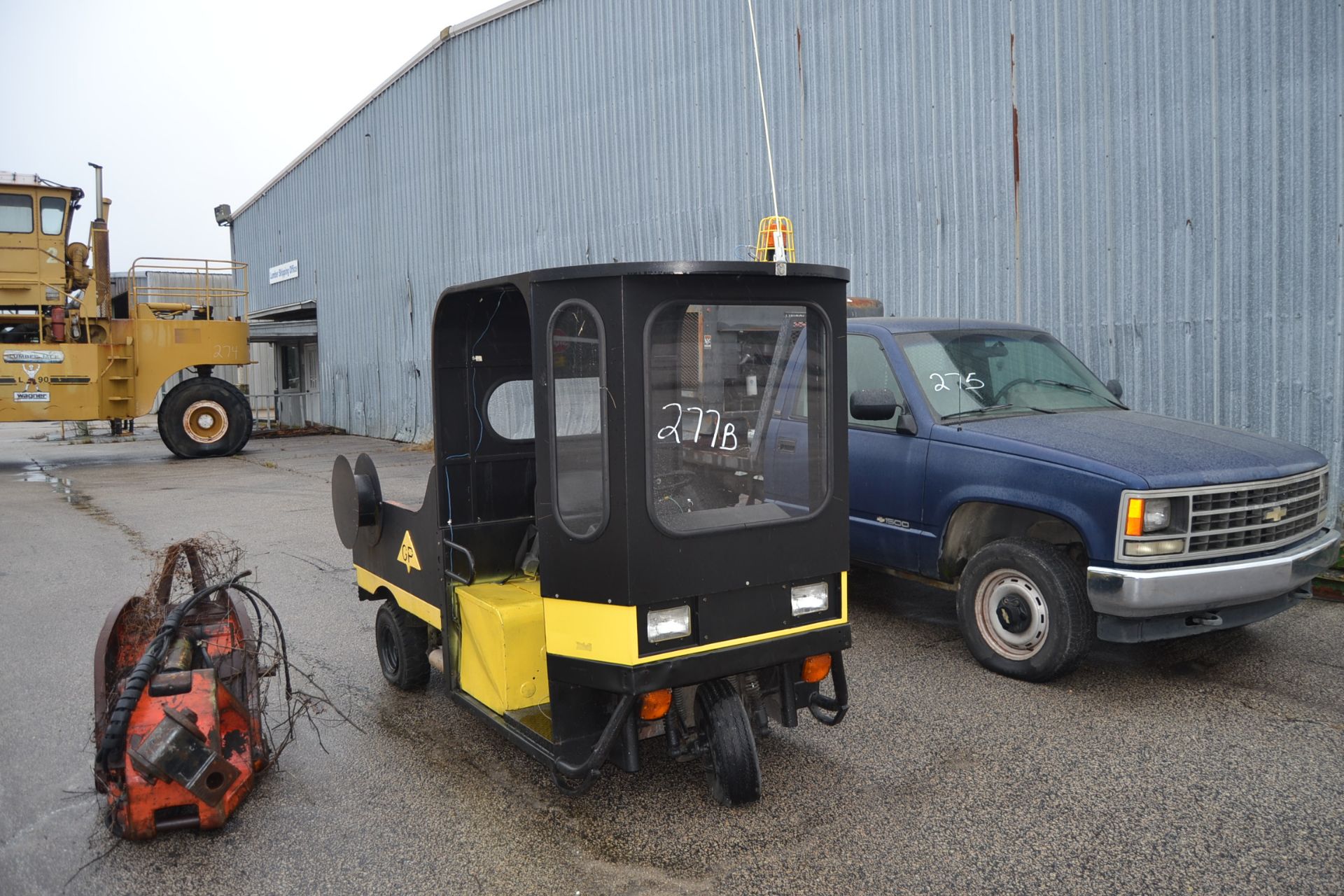 CUSHMAN 3 WHEEL CART - Image 2 of 2