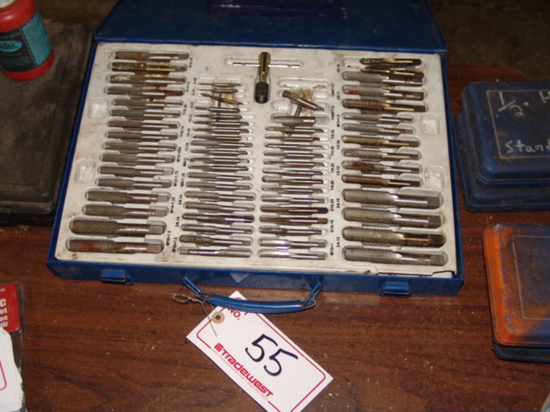 WESTWARD 110 PCE TAP & DIE SET