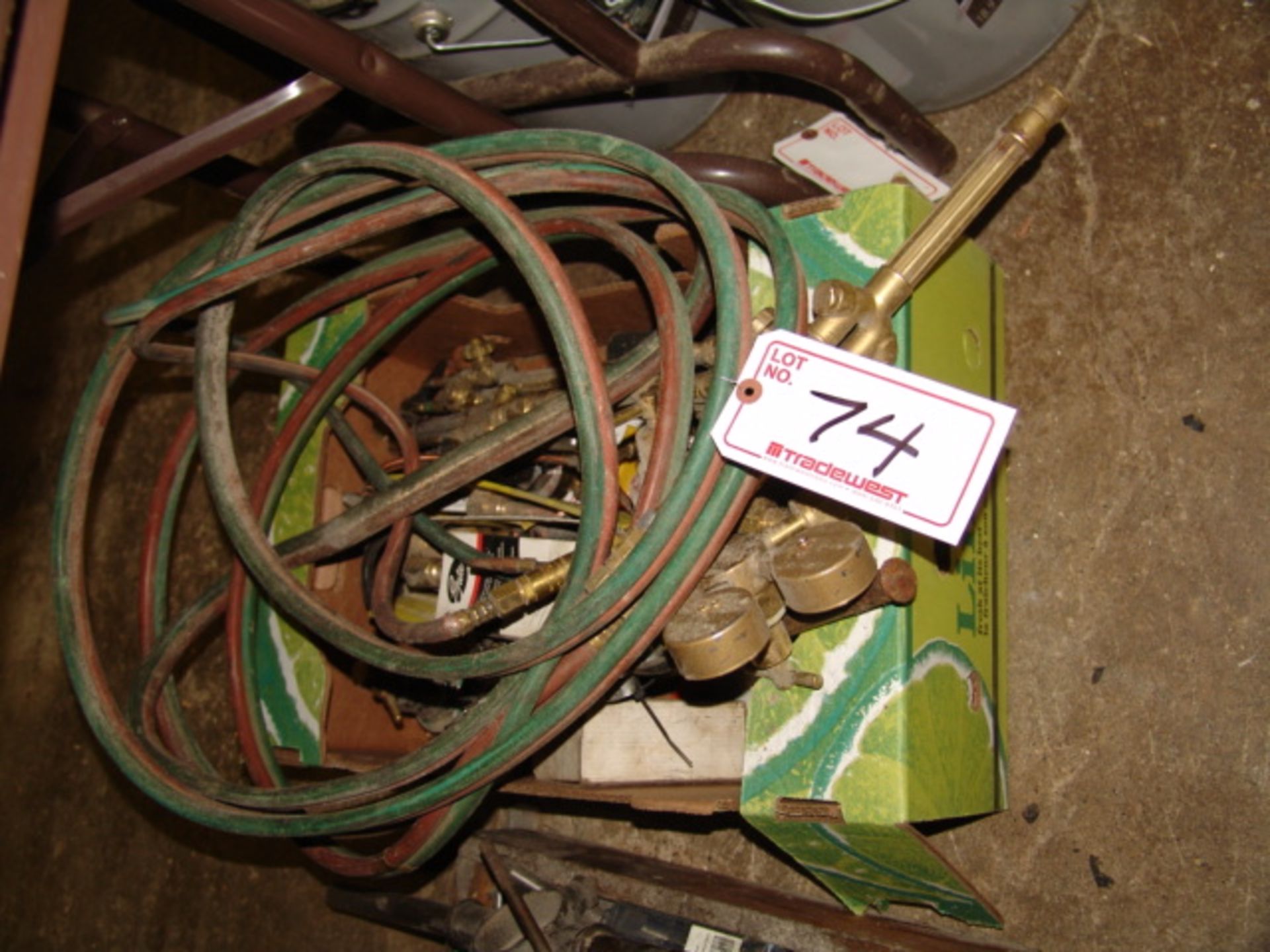 LOT OF OXY-ACETYLENE HOSES, GAUGES & TIPS