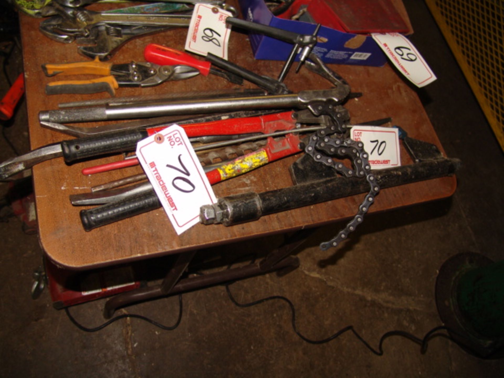LOT OF ASSORTED PRY BARS, BOLT CUTTERS, CHAIN PULLER, ETC.