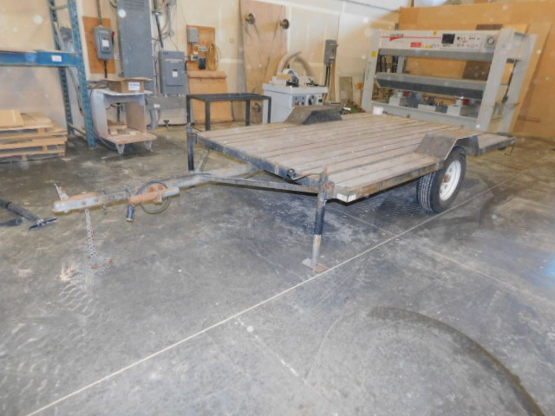 12' X 7' UTILITY TRAILER; PLANK DECK; FRONT & BACK LEVELING LEGS