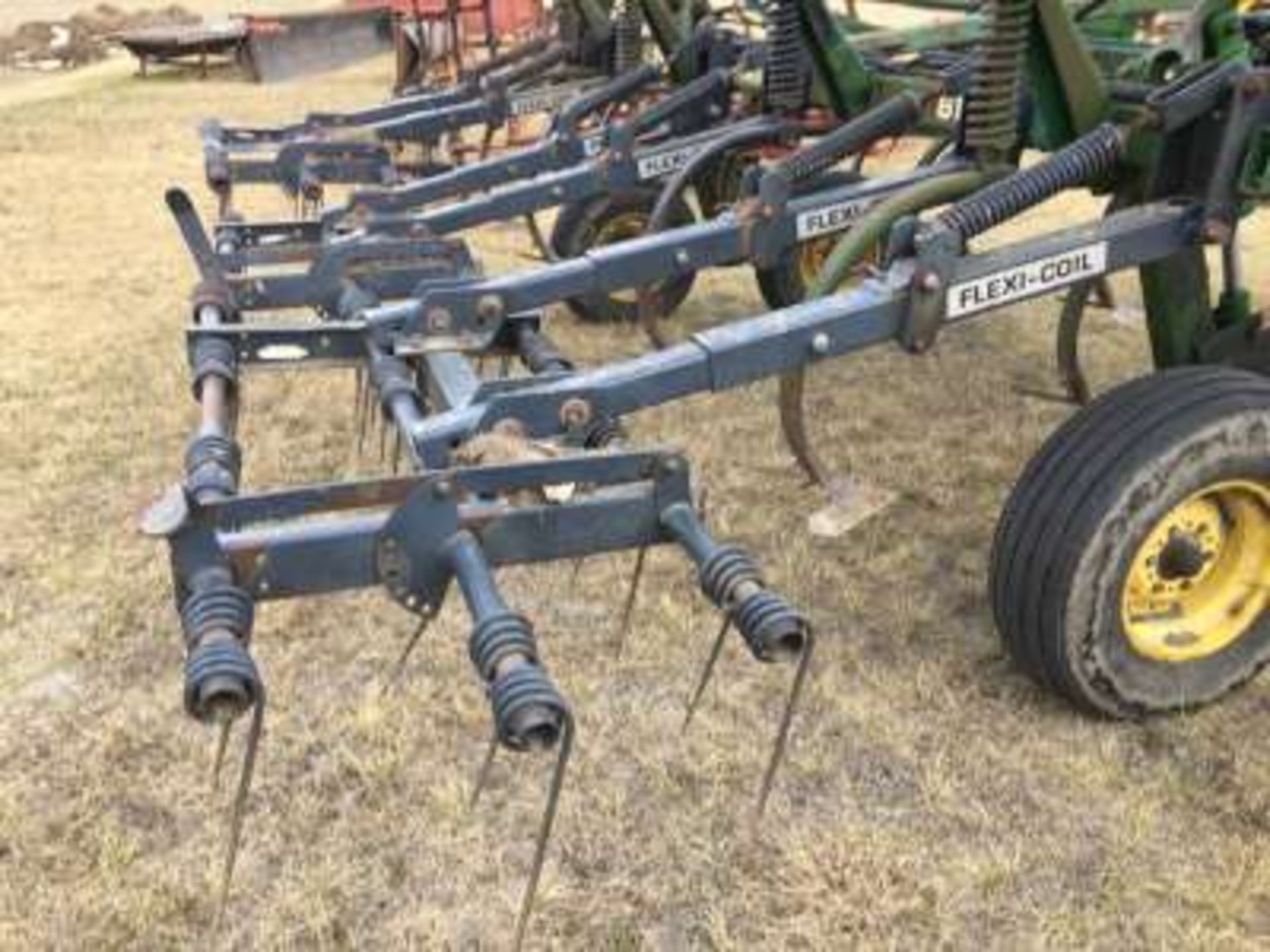 JD 1610 deep tillage, 31ft (extended to 36ft) c/w harrows, new shovels and anhydrous kit. - Image 3 of 3