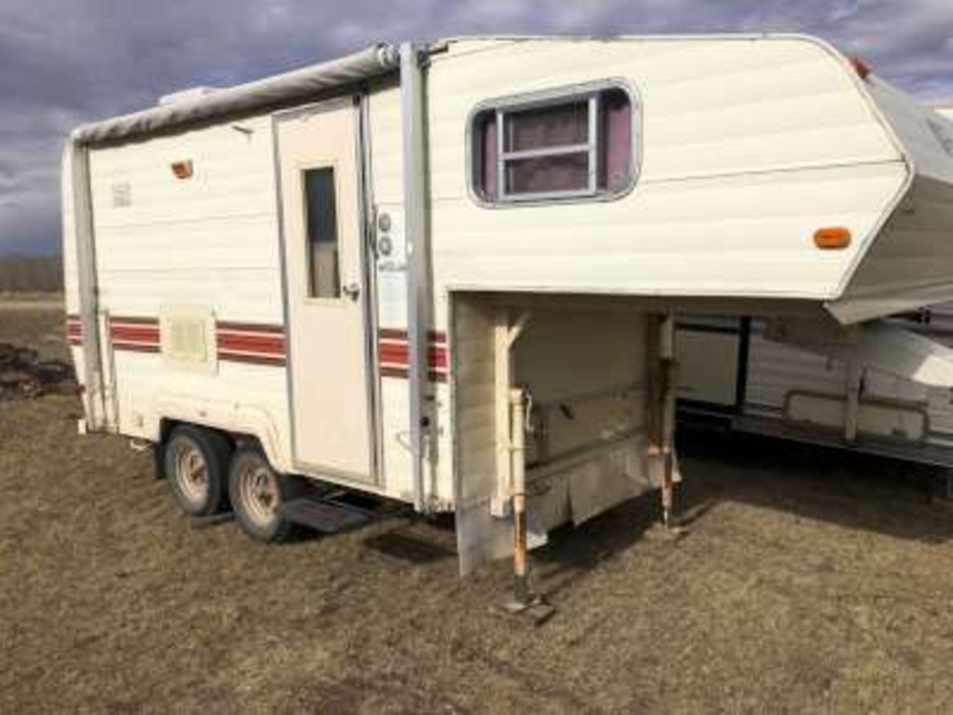 1982 Terry Taurus Lite 18.5ft,s/n 506EC6521956,tandem axle, tires have about 3/4 wear left,2 way