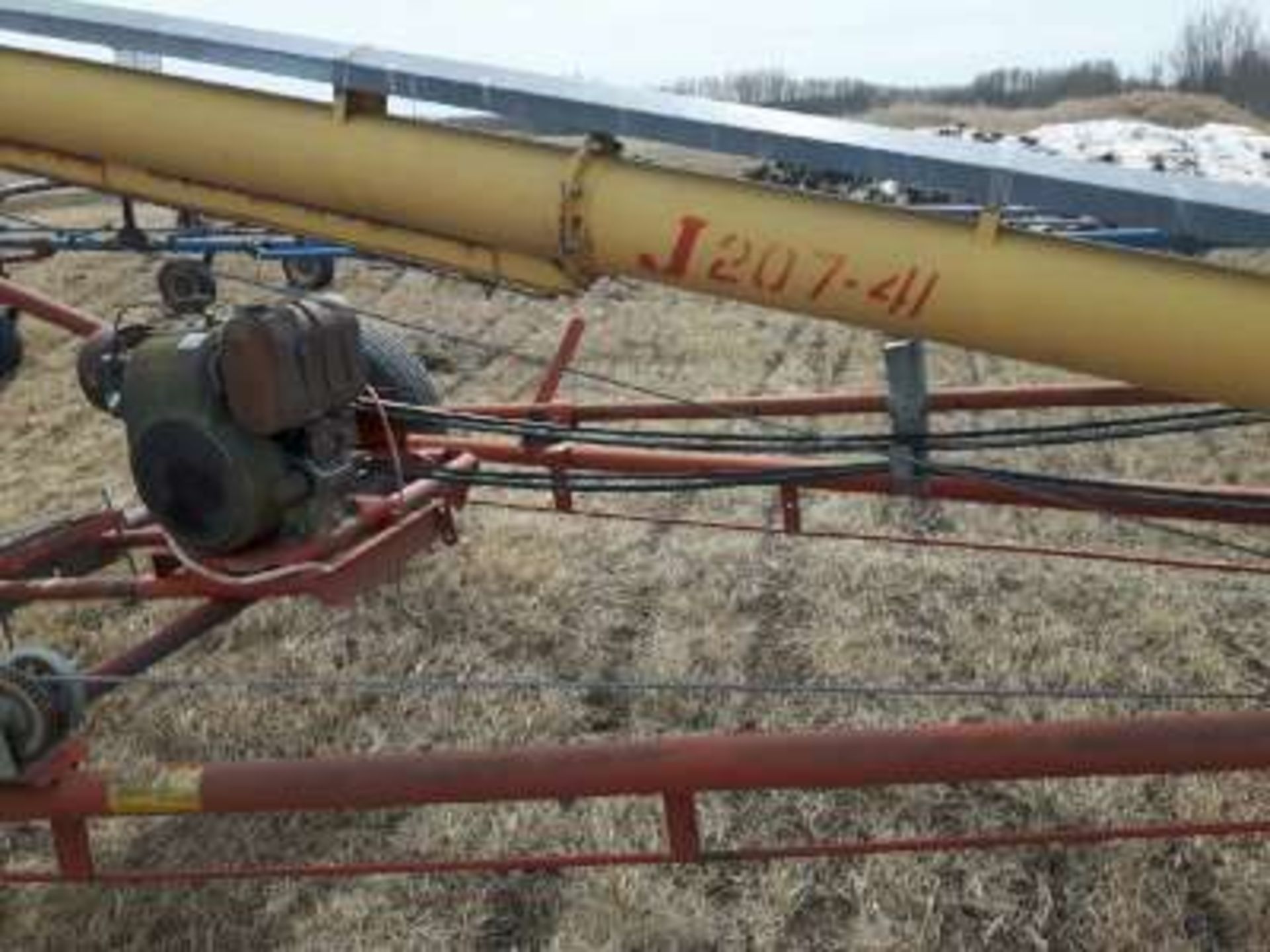 Westfield 7x41 auger w/16hp Koehler w/E start - Image 4 of 5