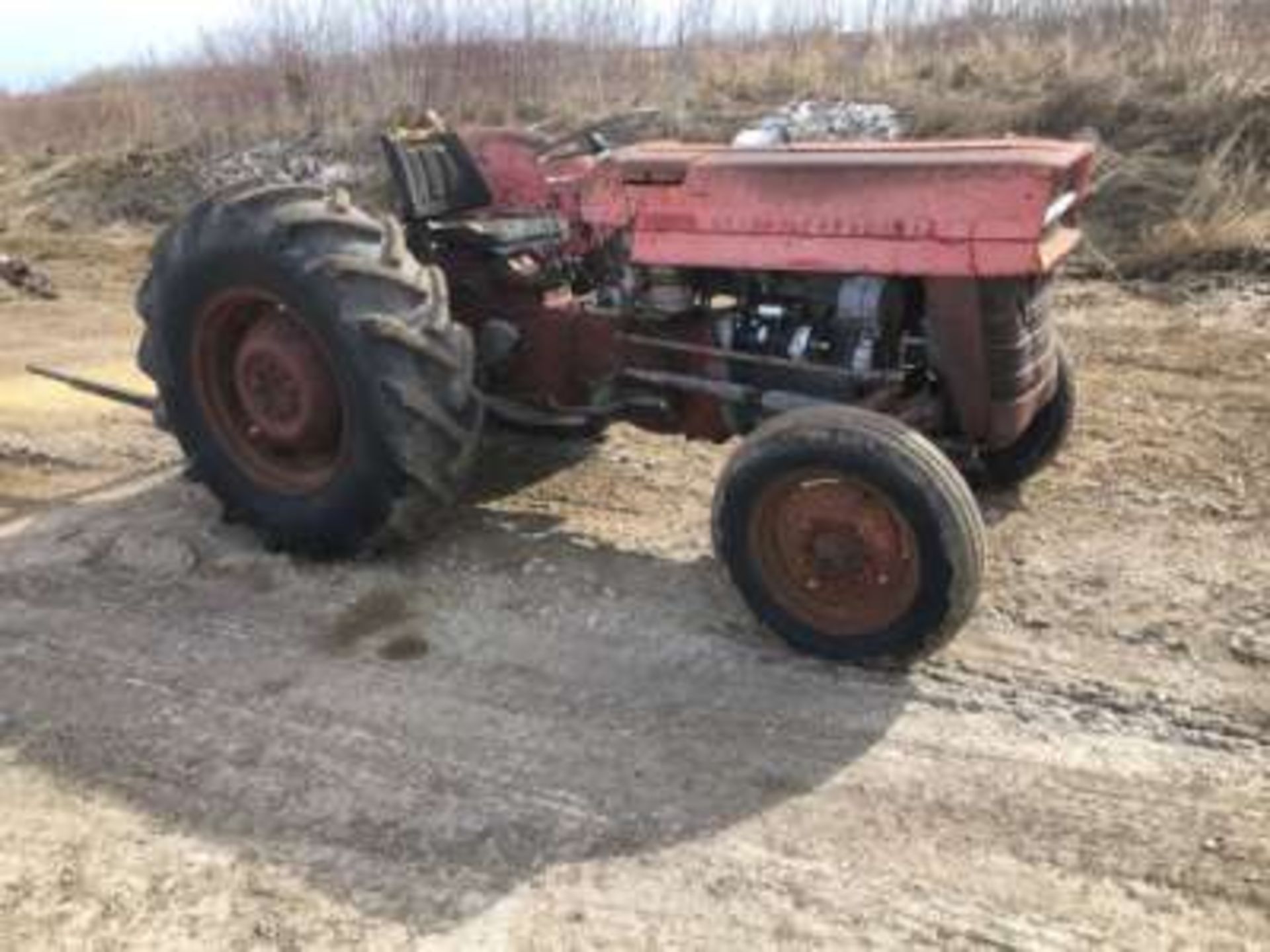 Massey 135 diesel tractor w/3pth - Image 2 of 2