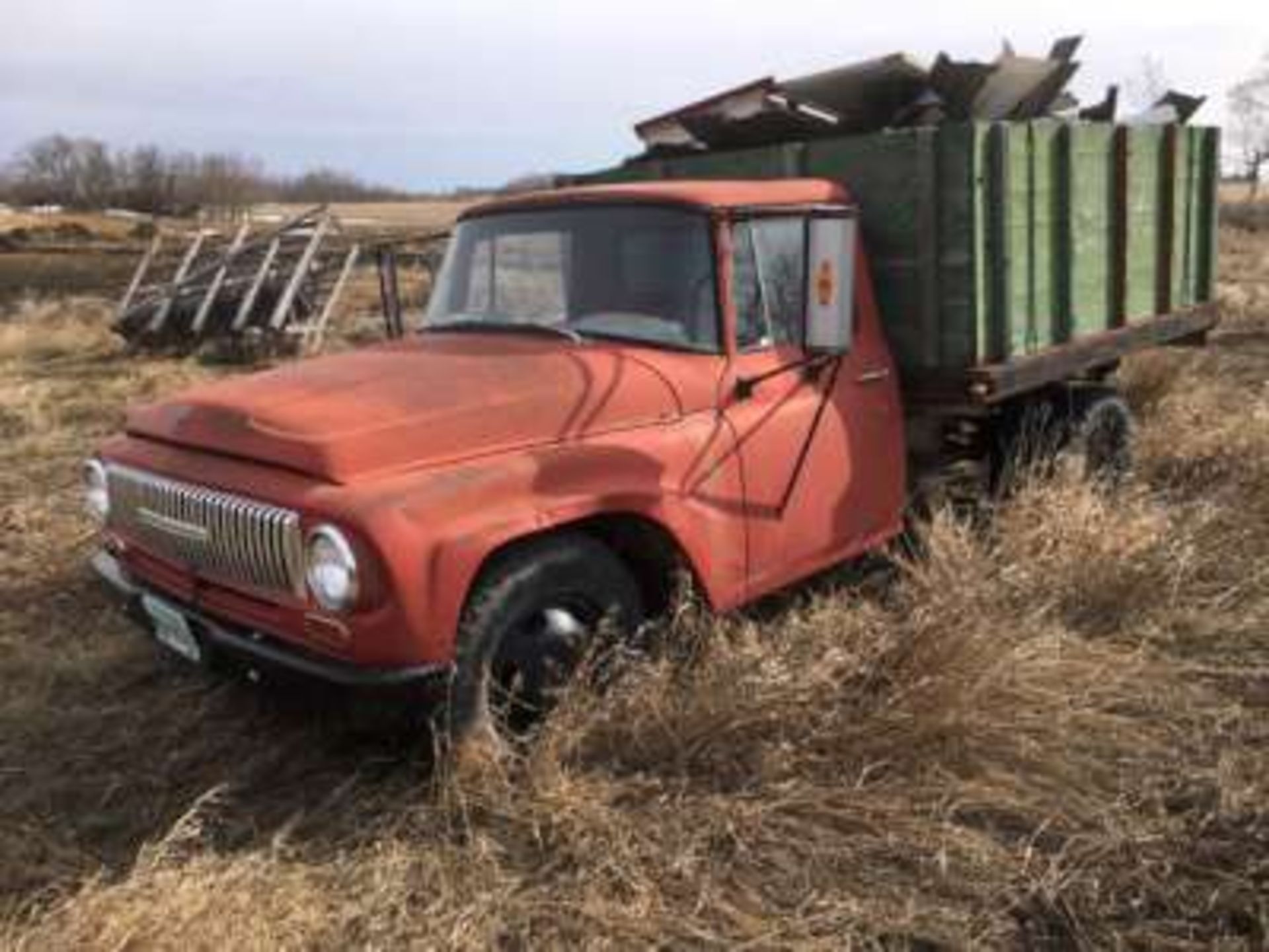 1965 International 1 Ton grain truck (original 17000 miles) Previously registered Sask. - Image 2 of 3