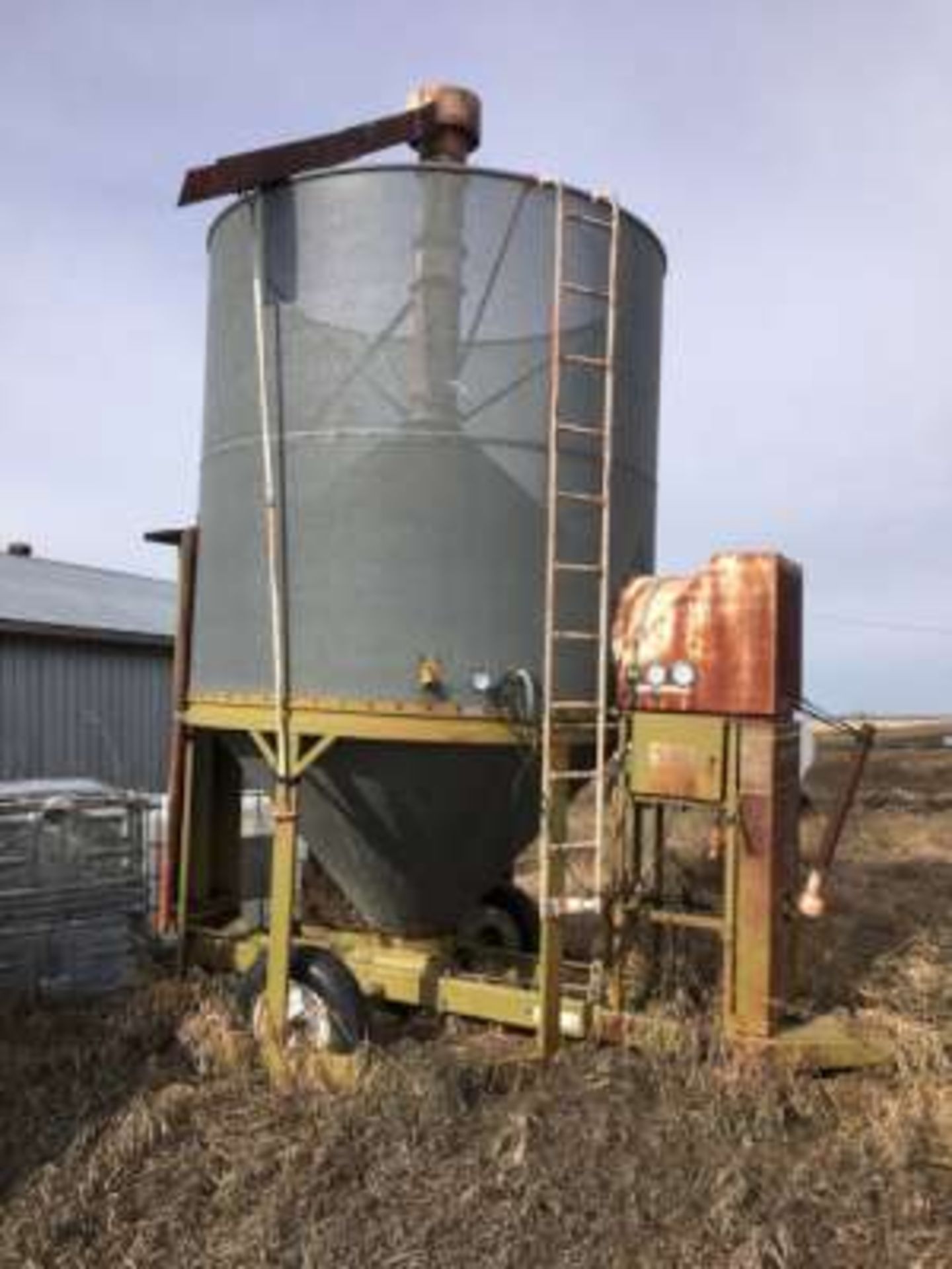 Grain Chief 300 bus. batch dryer