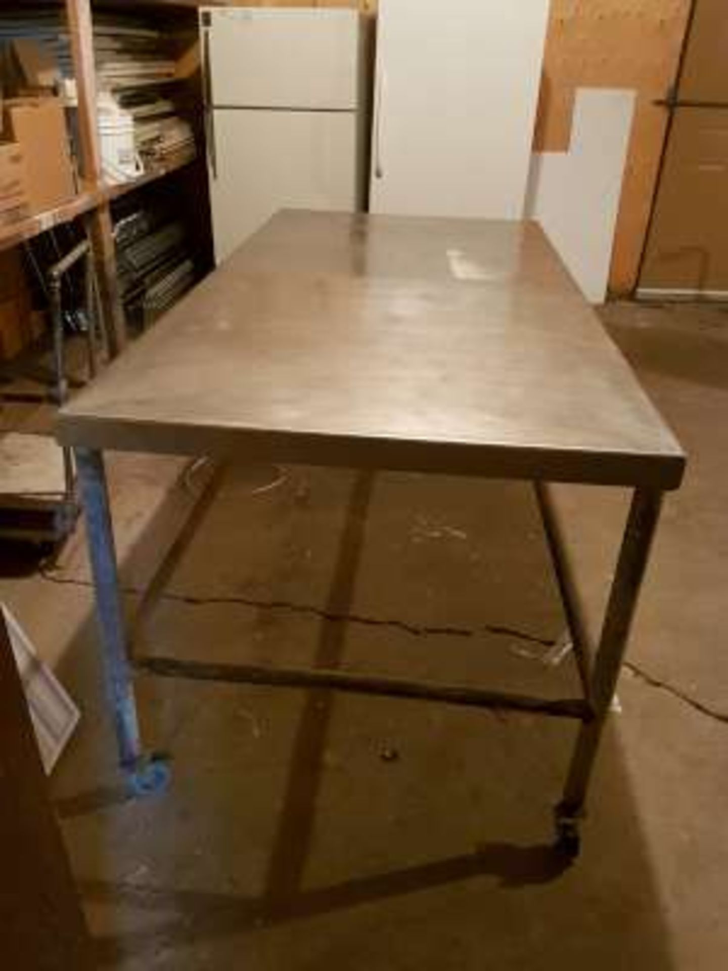 Stainless steel table on wheels (6ftx3ftx34in) - Image 2 of 3