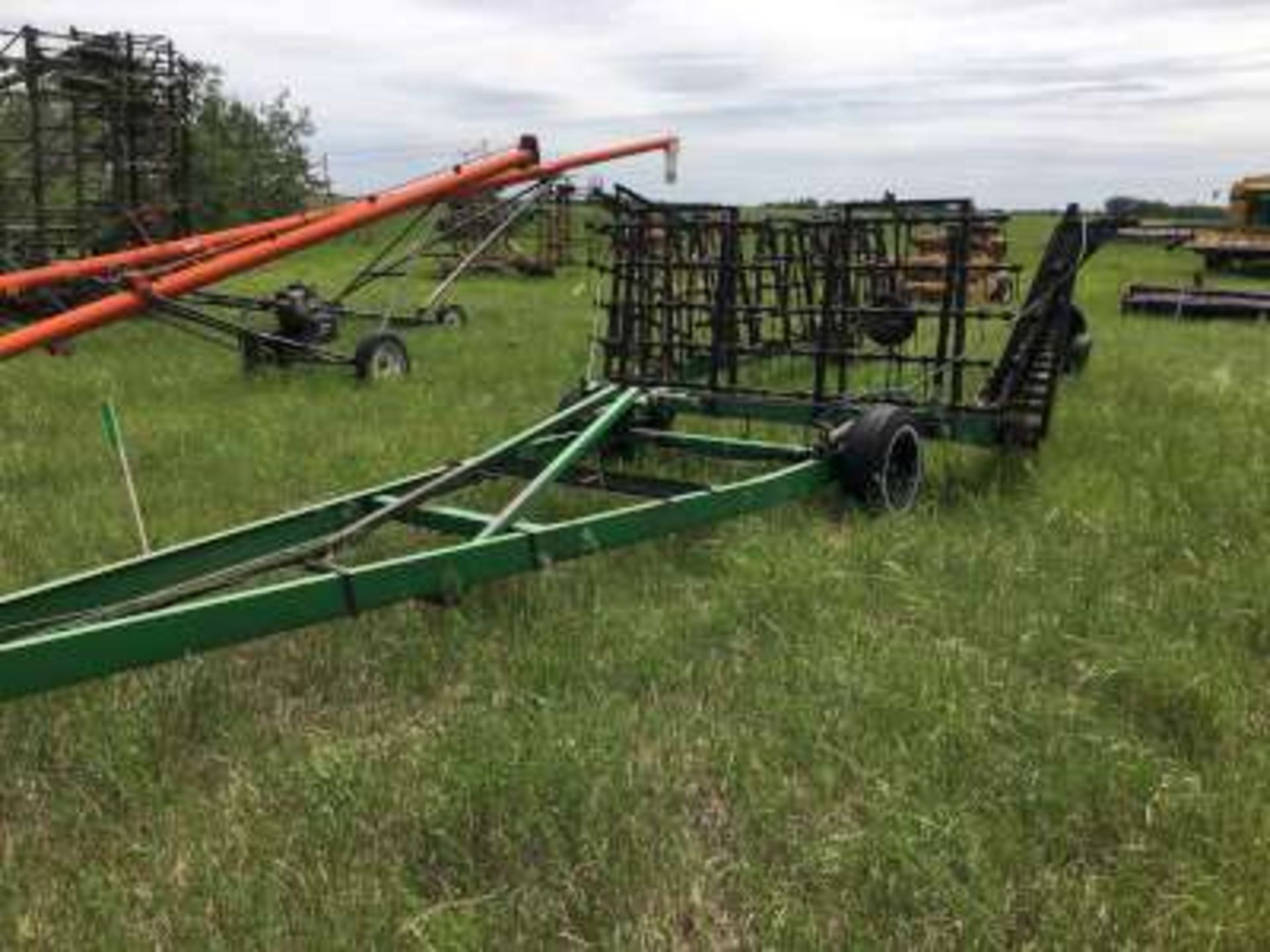 Flexicoil 60ft Harrow bar w/harrows