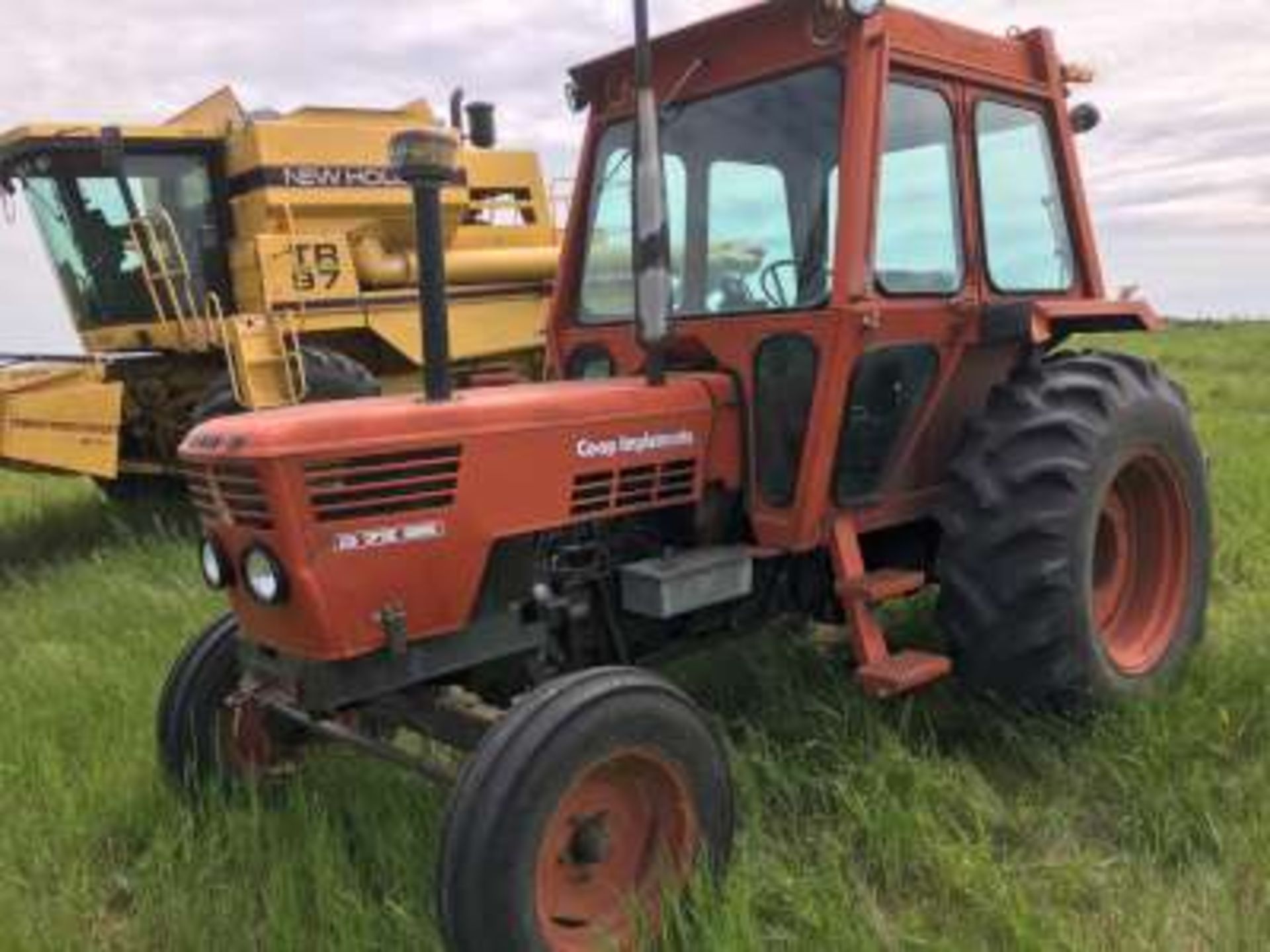 Duetz D 7206 tractor, cab, dual hyds, 18.4x30 tires, 9370hrs (nice) - Image 2 of 5