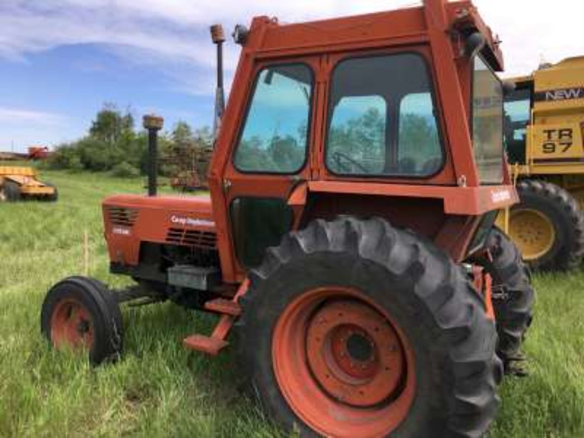 Duetz D 7206 tractor, cab, dual hyds, 18.4x30 tires, 9370hrs (nice) - Image 4 of 5