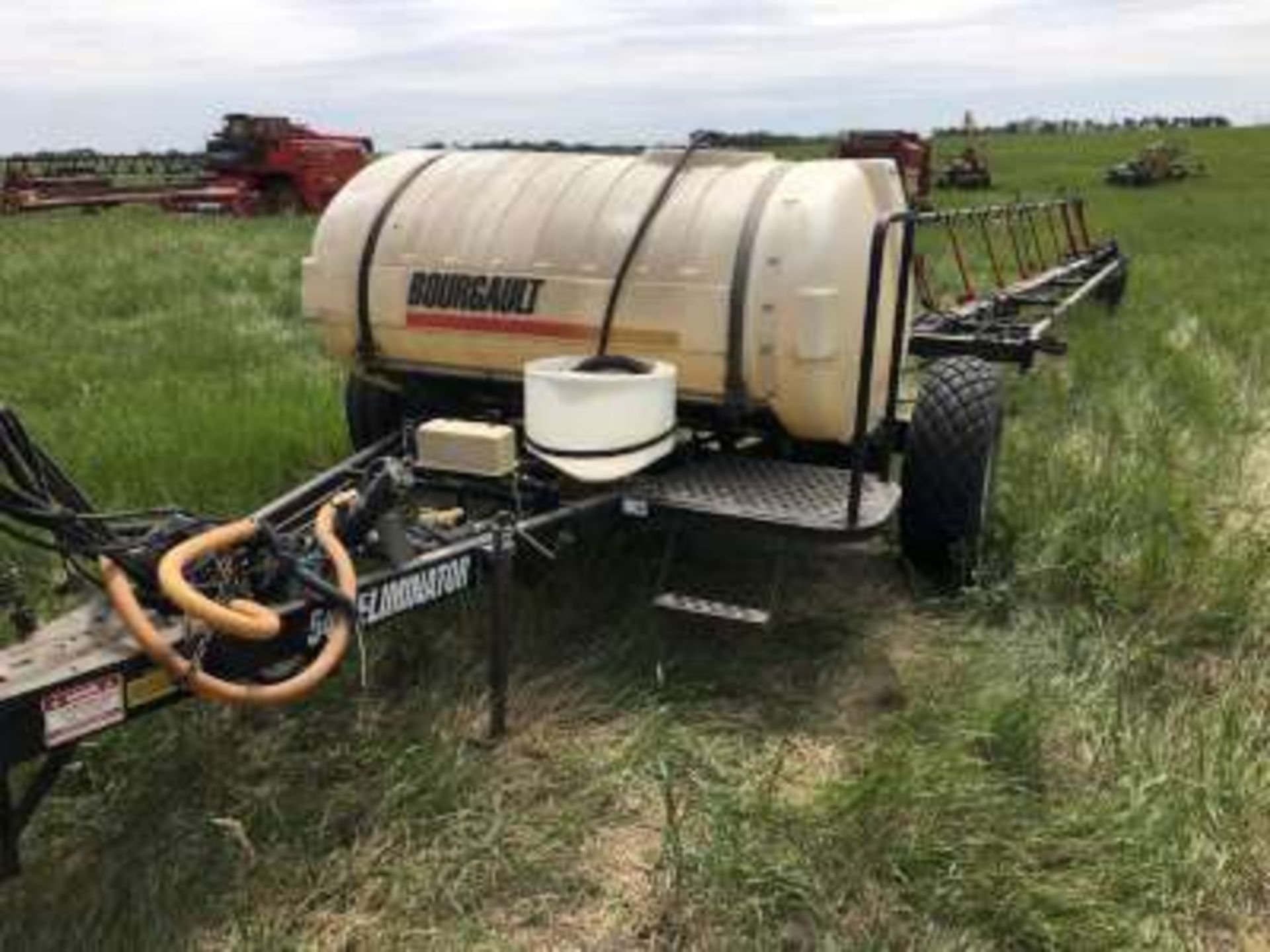 Bourgault #540 PT 60ft sprayer w/mixer and disc markers