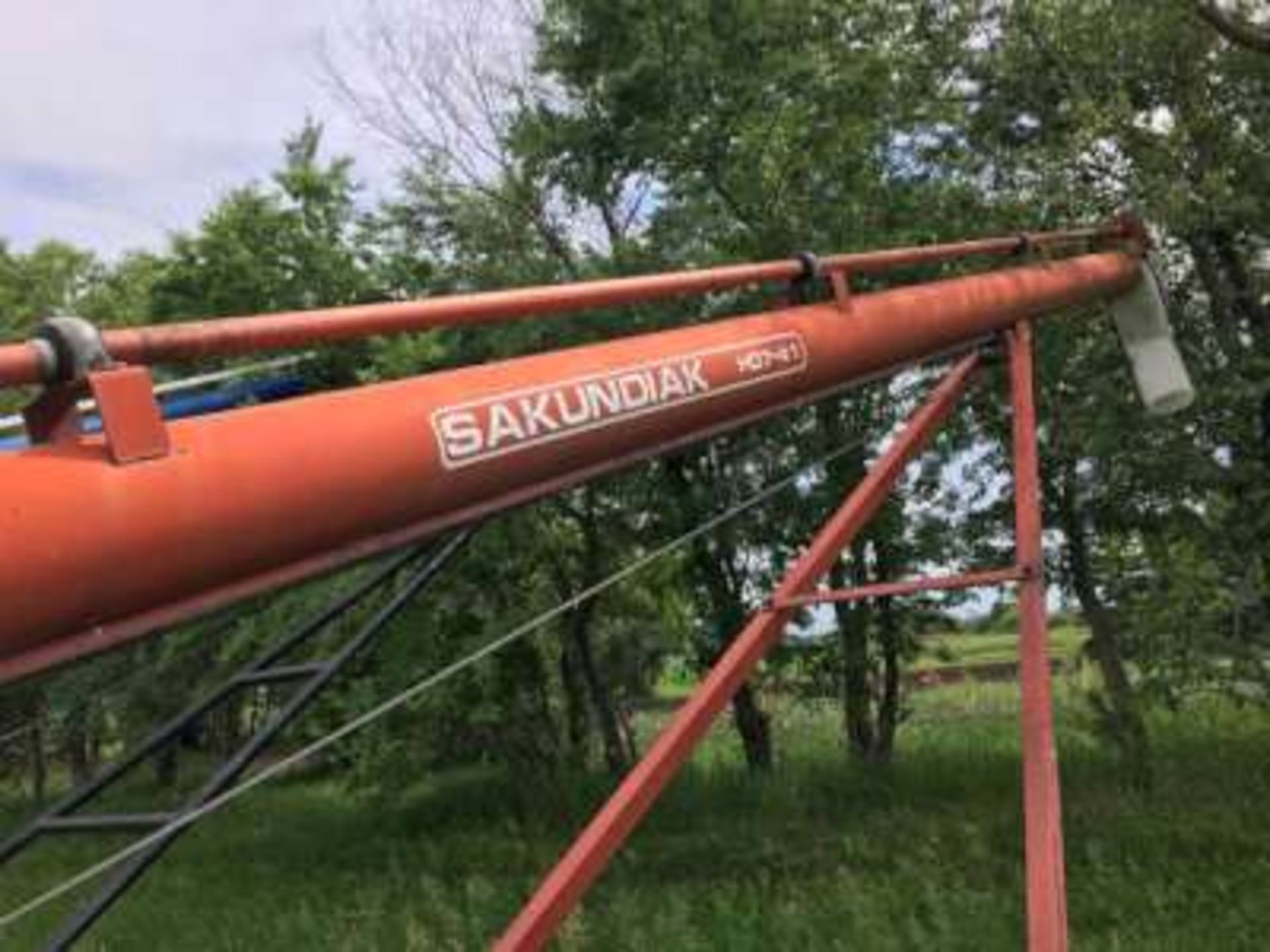 Sakundiak HD 7-41 grain auger, 16hp Koehler E.S. motor (equipped for bin sweep)