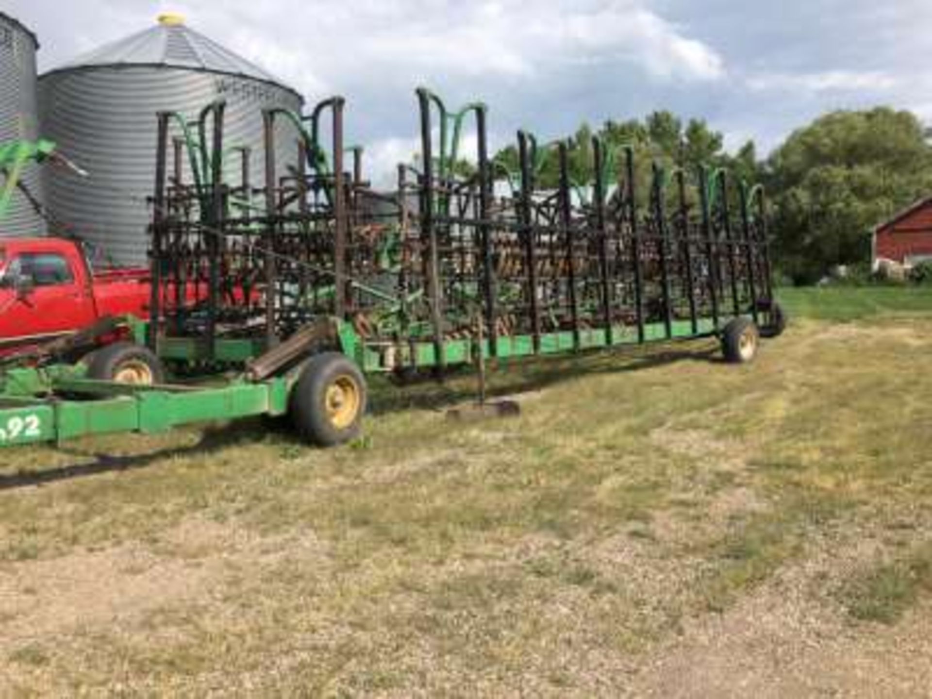 FlexiCoil system 92 autofold harrow packer bar, 70 ft, 5 bar tine harrows