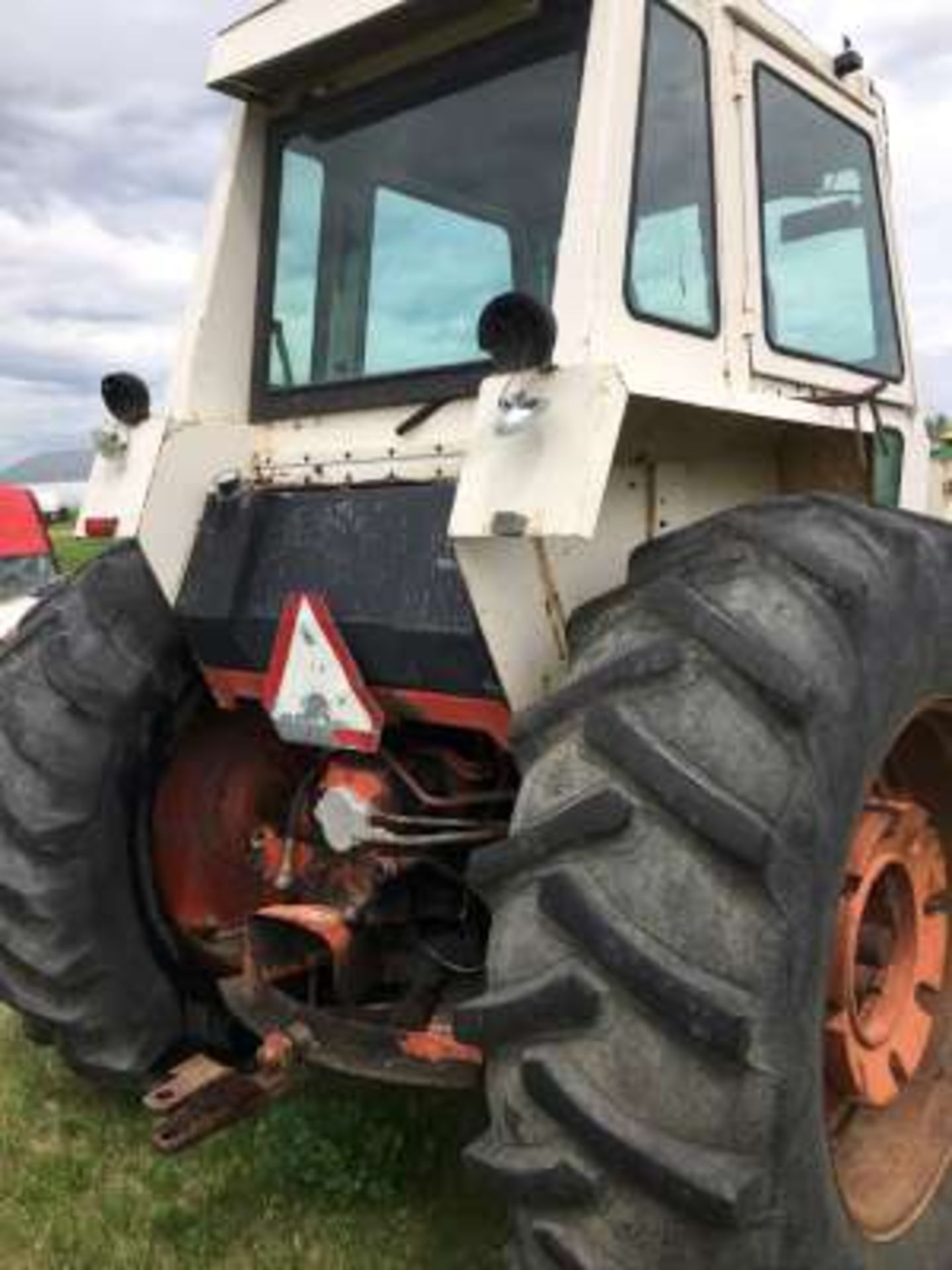 Case 1070 Tractor, dsl,cab,Pwr shift (slipping) 20.8x38 tires (dual optional) 8091hrs, BOSS FEL - Image 3 of 3