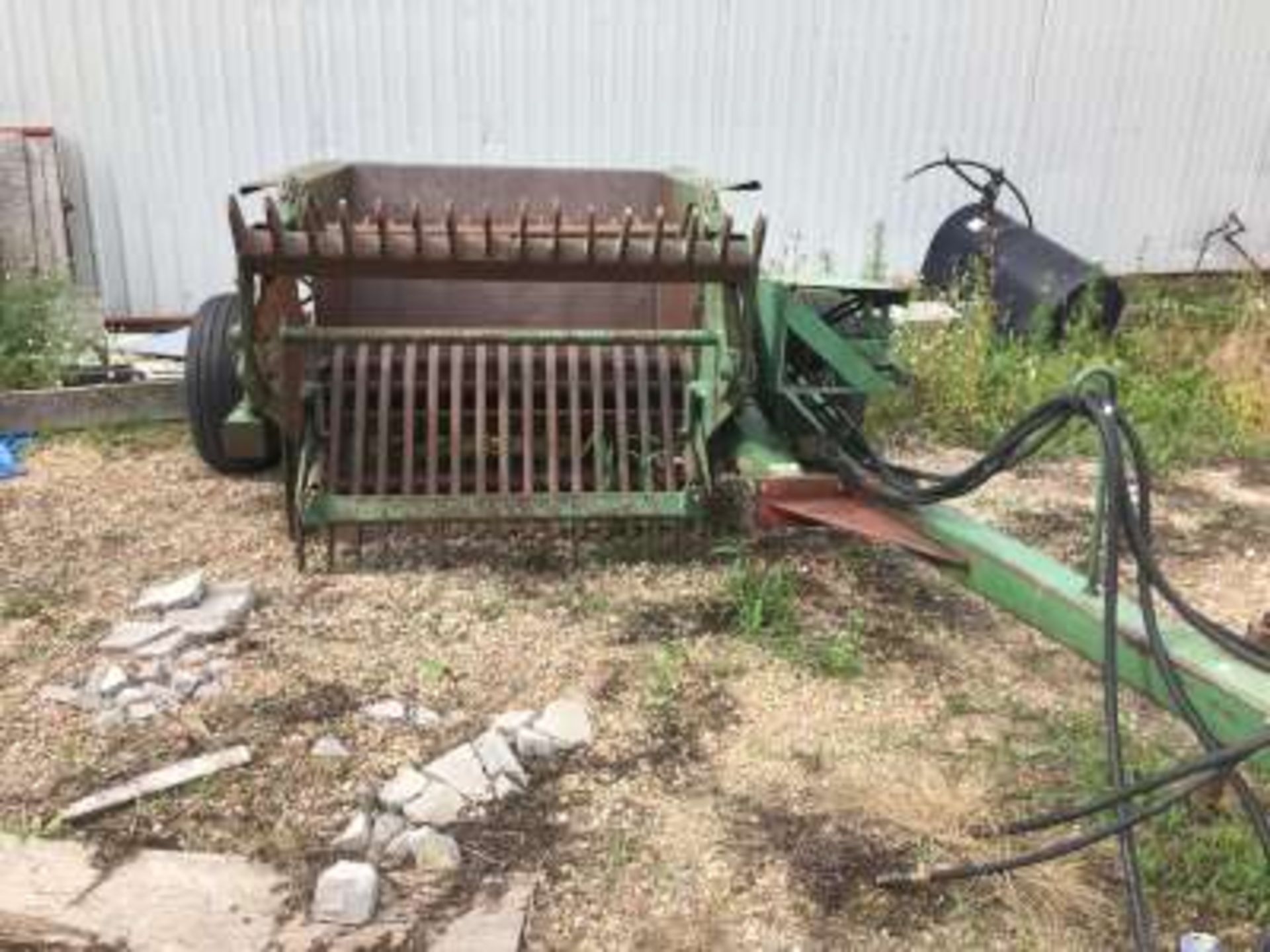 Crown (Summer) 3 batt Stonepicker, hydraulic drive - Image 2 of 5