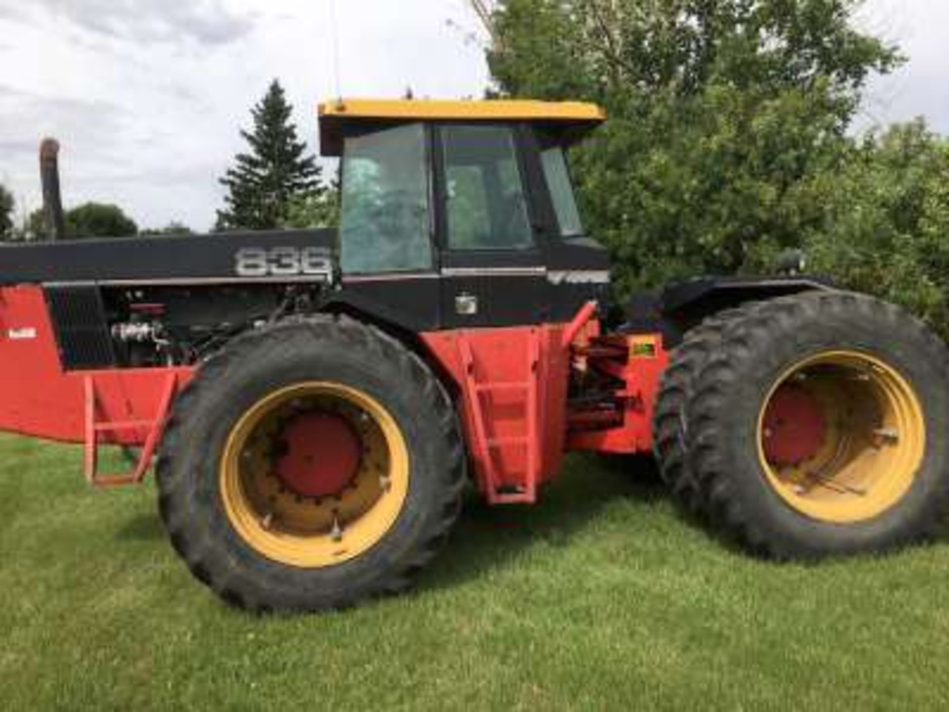 1985 Versatile 836 Designation 6- 4WD tractor, power shift, pto, 18.4x38 radial duals, 8281 hrs ( - Image 3 of 12