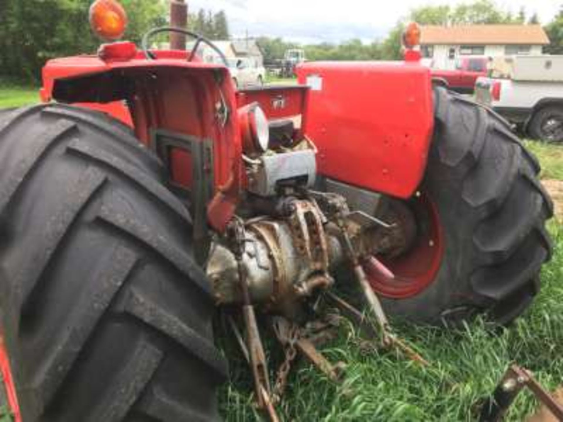 MF 165 Gas Tractor, 3pth, 16.9-24 tires (good), pwr steering (nice acreage tractor) (runs good) - Image 3 of 4