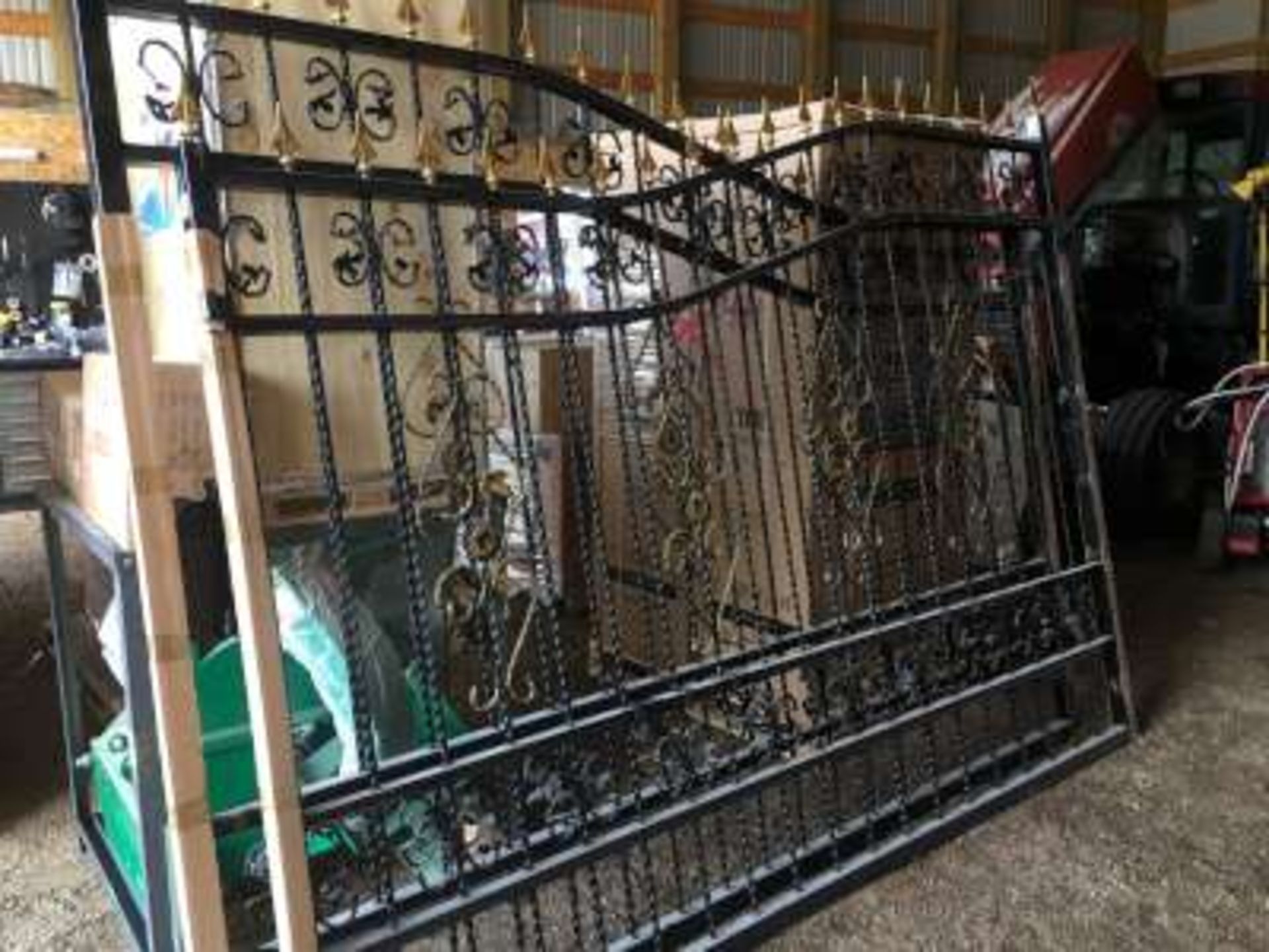 New Iron driveway entrance gates