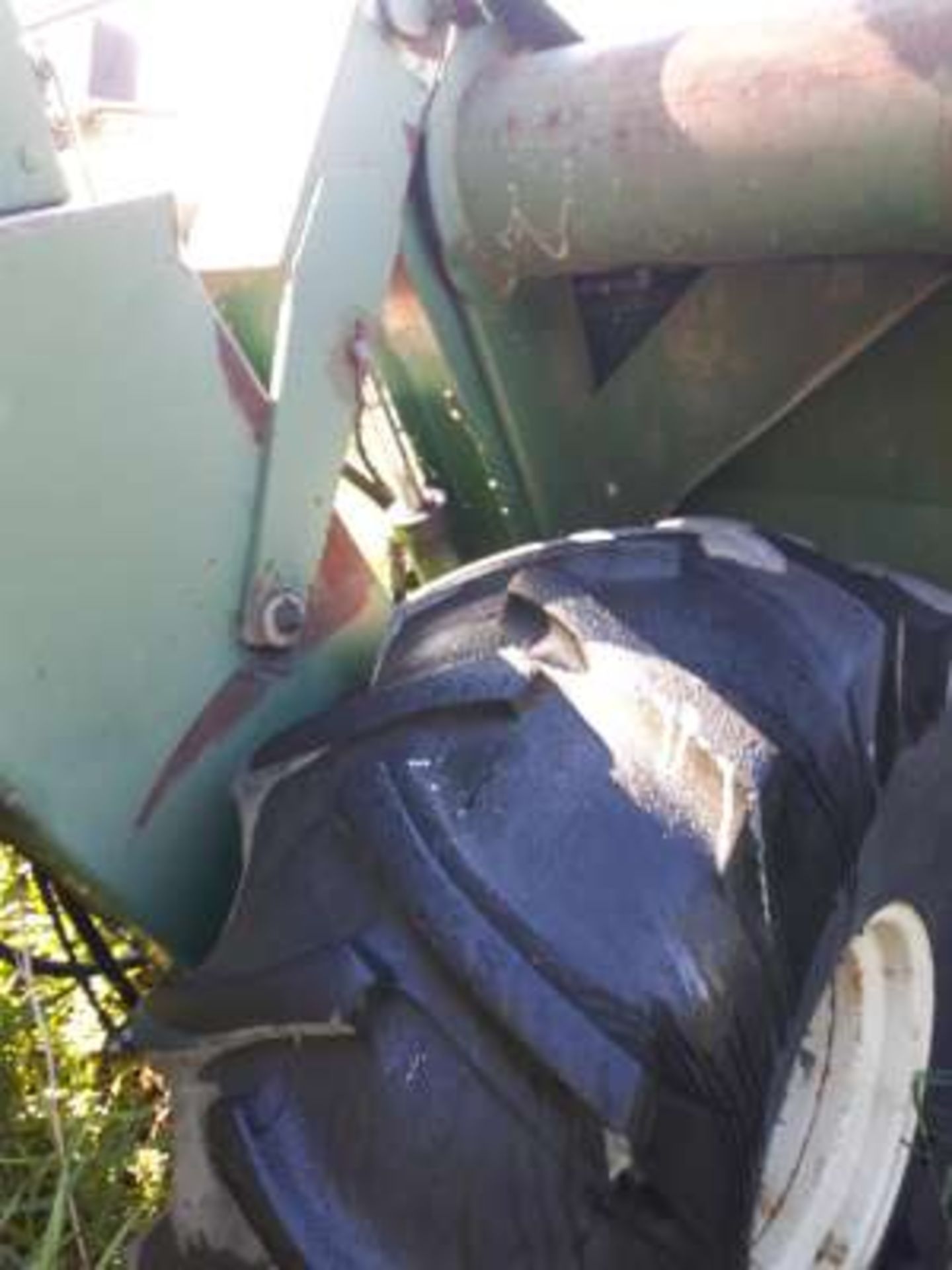 1987 CCIL 722 swather,dsl, PU reels, 26ft - Image 2 of 4