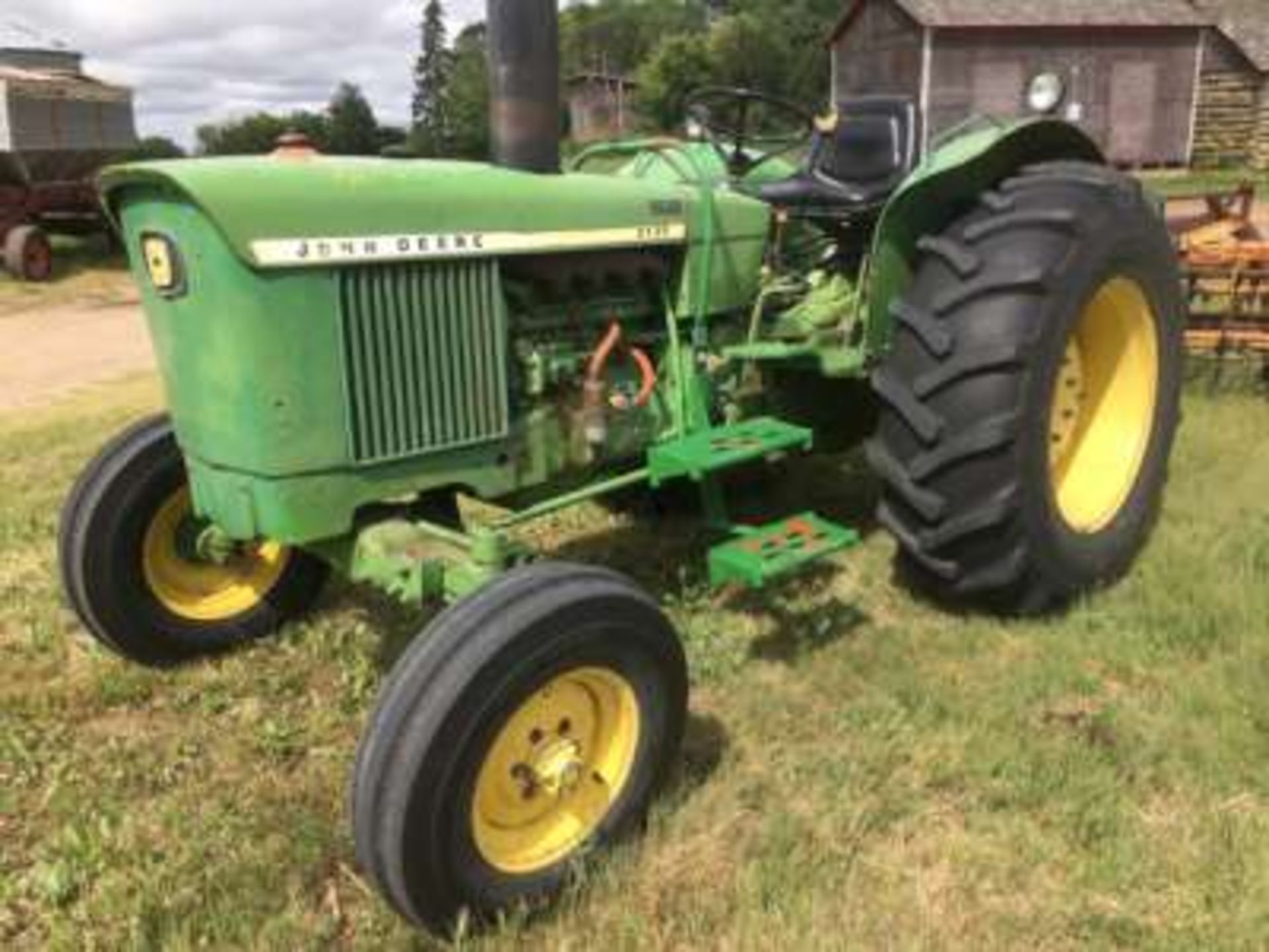 JD 2130 tractor, dsl, 540 pto, 18.4-30 tires (good) single hyd, tin(good)