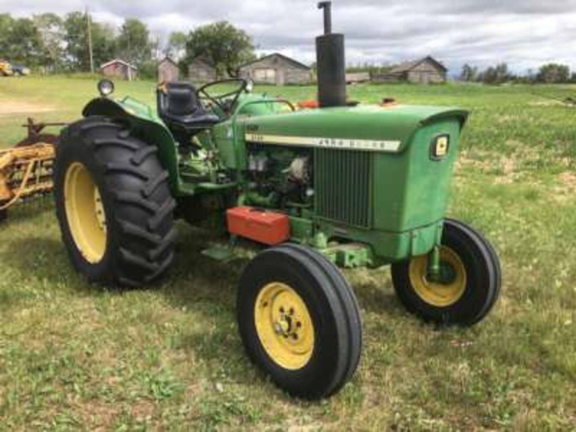 JD 2130 tractor, dsl, 540 pto, 18.4-30 tires (good) single hyd, tin(good) - Image 2 of 5