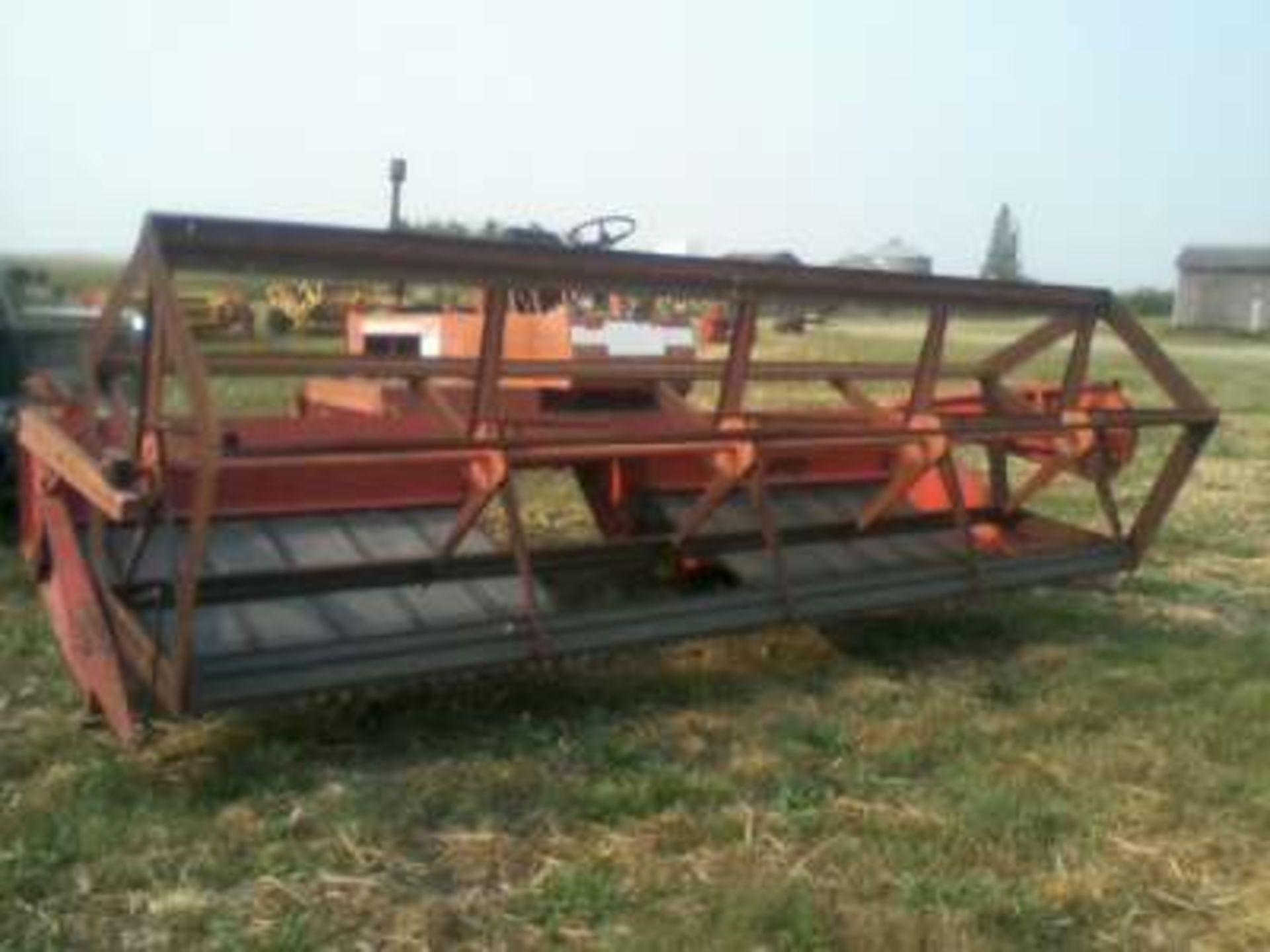 MF 655 15ft s.p. gas swather (good haying unit) - Image 3 of 3