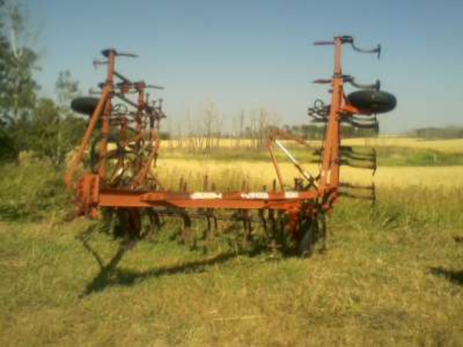 Morris Challenger Cultivator 24ft, w/harrows