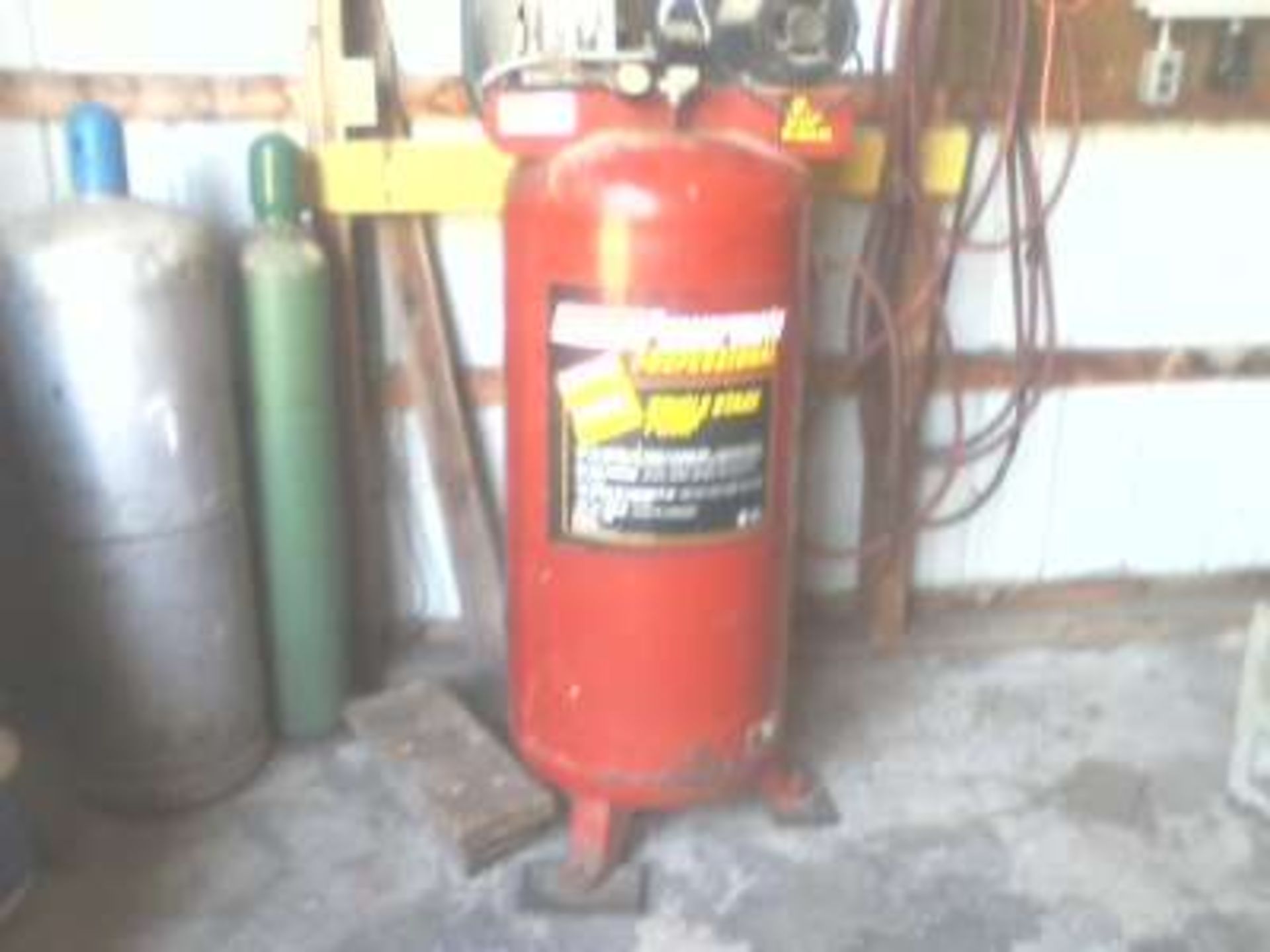 Coleman 5hp 60G air compressor