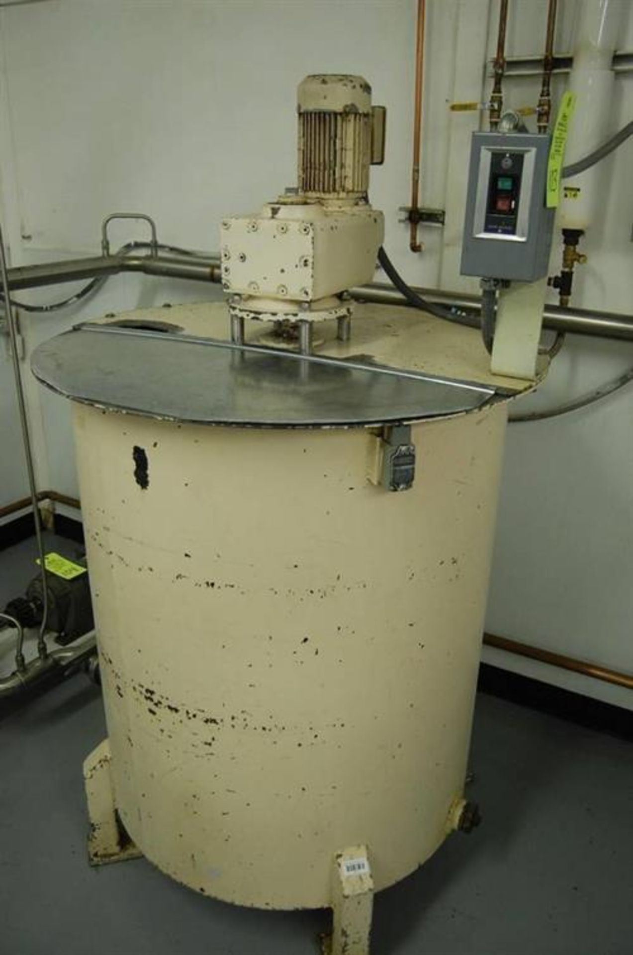 Sollich 1000-lb Water Jacketed and Agitated Chocolate Tank
