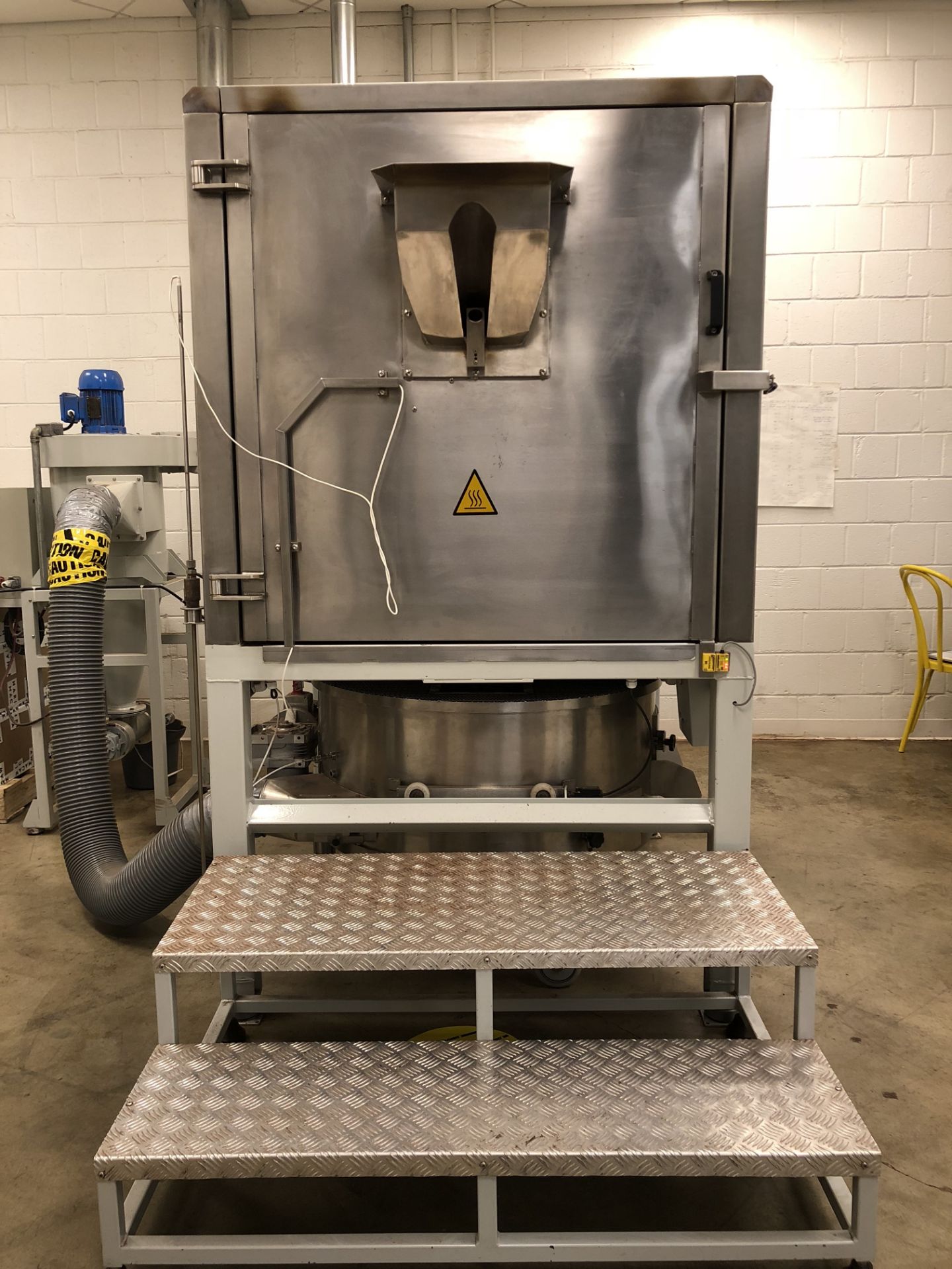 Jaf Inox 60 kg Cocoa Bean Roaster with Cooling Cart and Cyclone, 3 phase/220 volts, new 2015 - Image 6 of 8