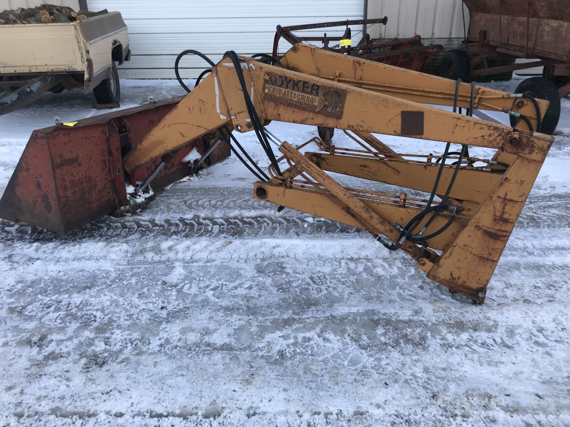 Koyker K5 Fast Attachment Hdy Loader w/84" Bucket & Mounts