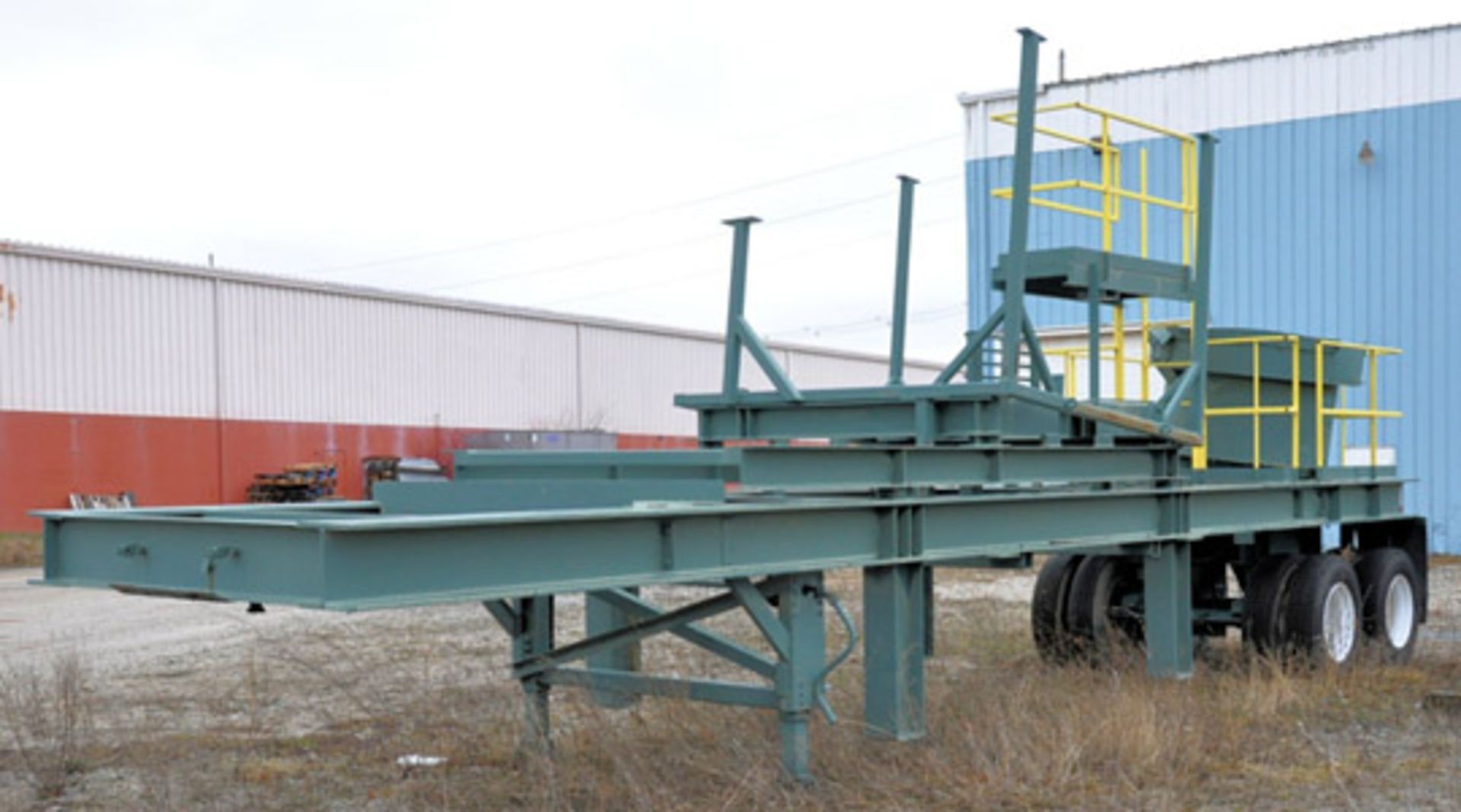 Hartman-Fabco Tandem Axle Custom Fabricated Semi-Trailer Designed for Svedala H-4000 Cone Crusher